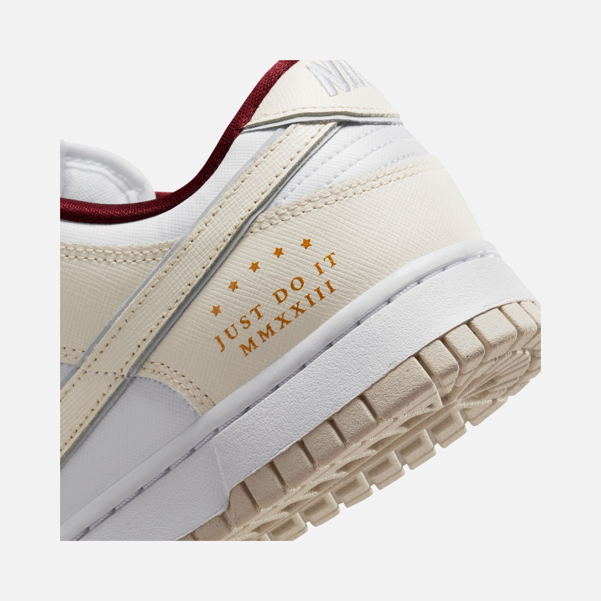 Nike Dunk Low SE ''Just Do It MMXXIII'' Kadın Spor Ayakkabı