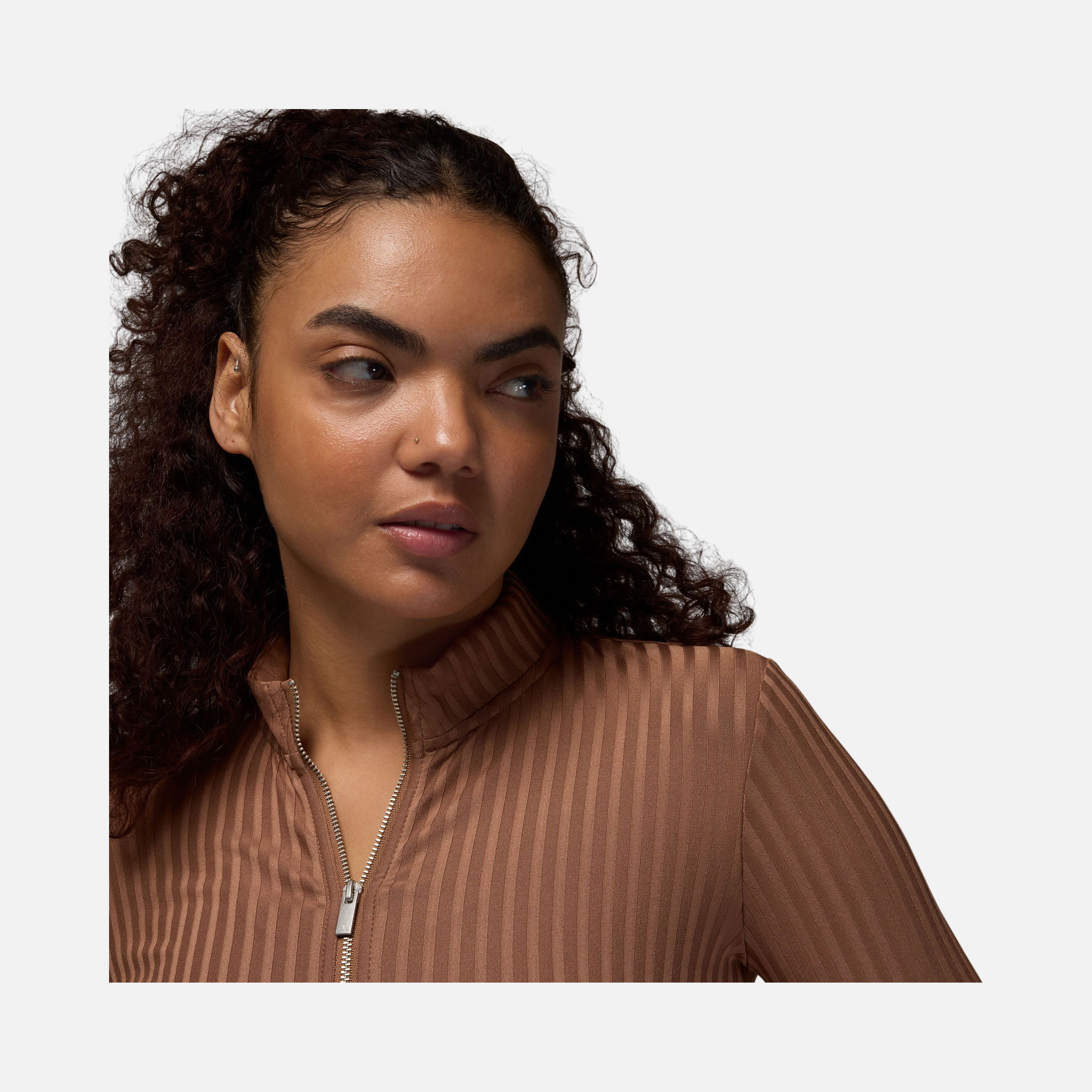 Nike Jordan Cropped Full Two-Way Zipper Long-Sleeve Kadın Ceket