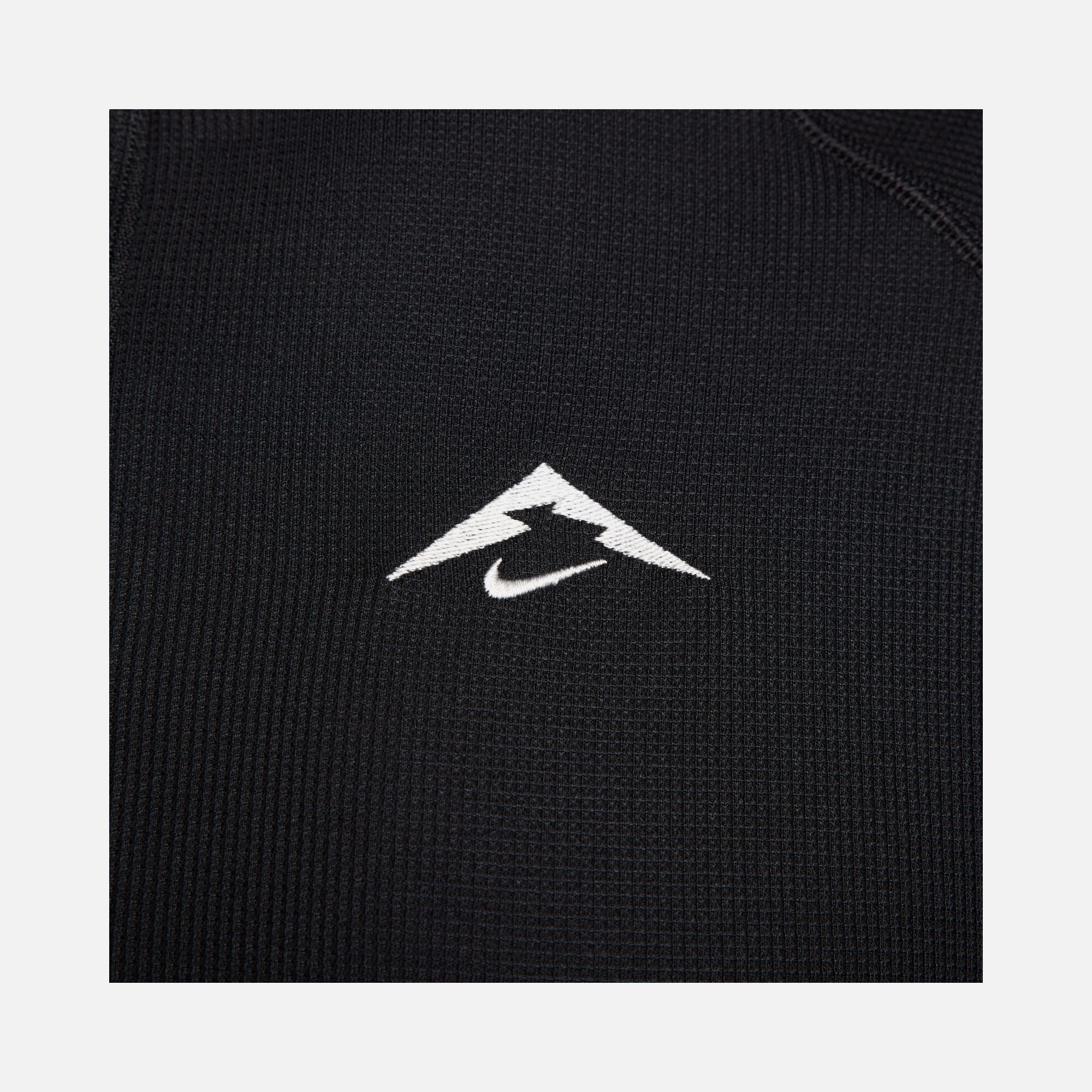 Nike Dri-Fit Mid-Layer Trail Running 1/2-Zip Long-Sleeve Erkek Tişört