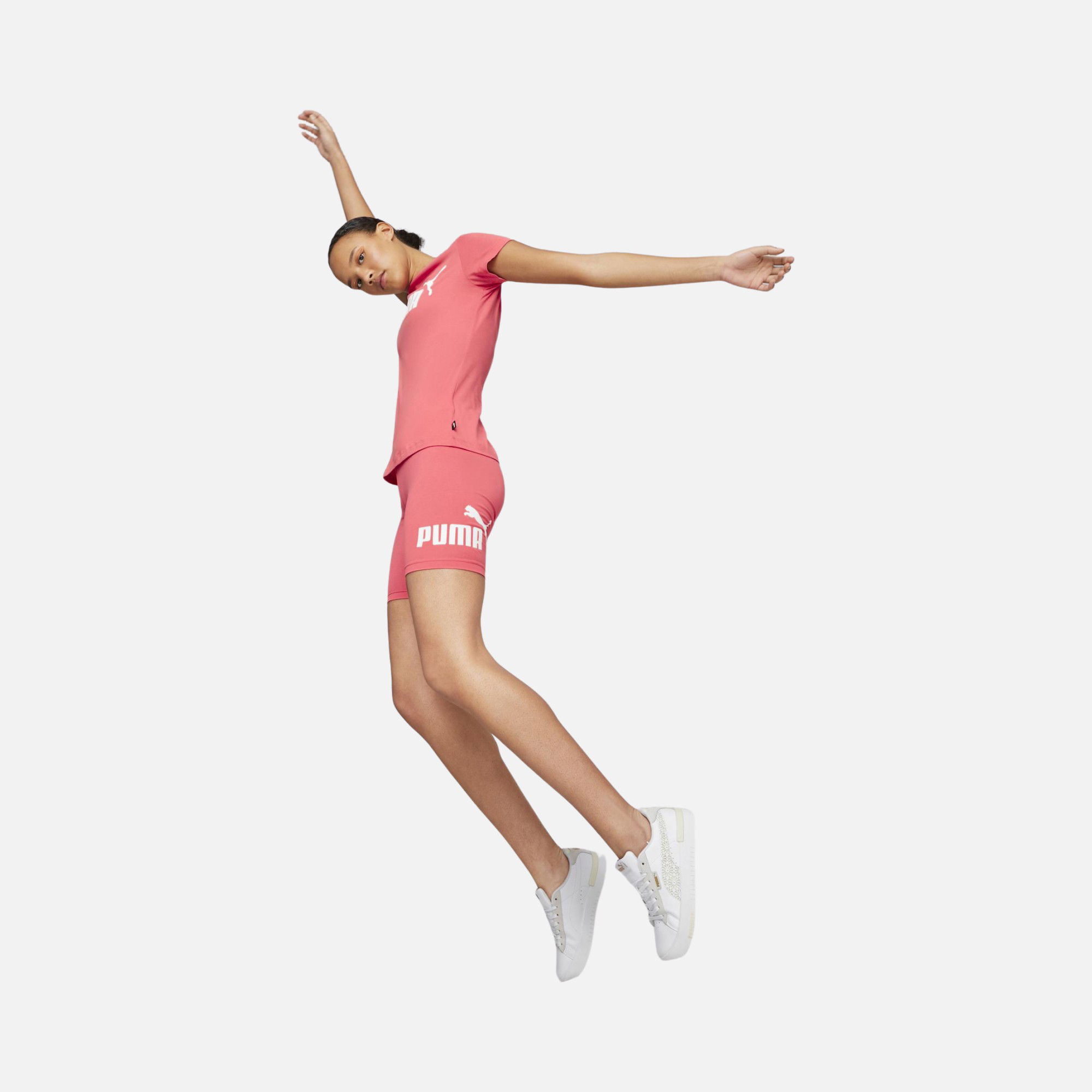 Puma Sportswear Essentials Logo Short-Sleeve Kadın Tişört