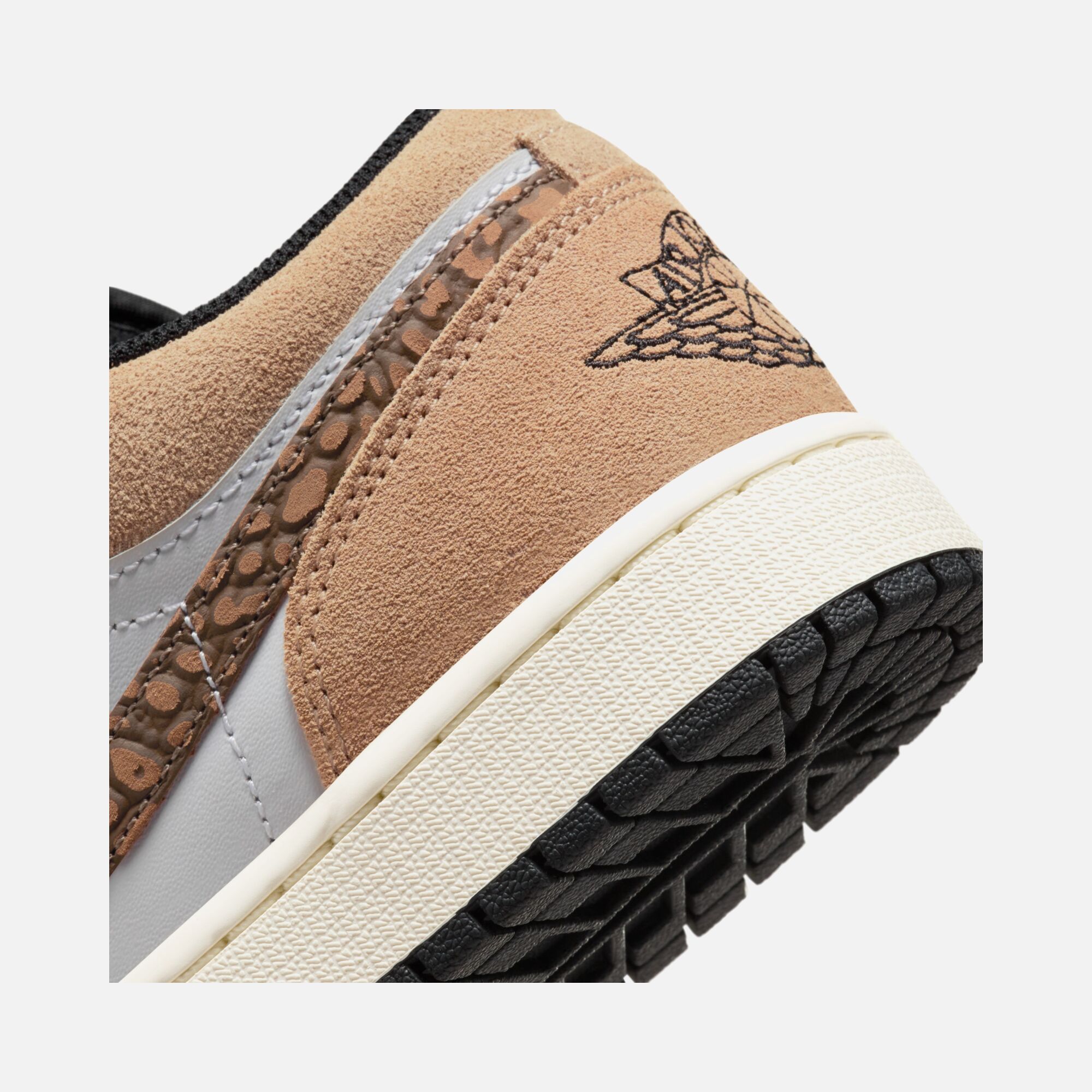Air Jordan 1 Low SE ''Elephant Printed Swoosh and Gold Jumpman'' Erkek Spor Ayakkabı
