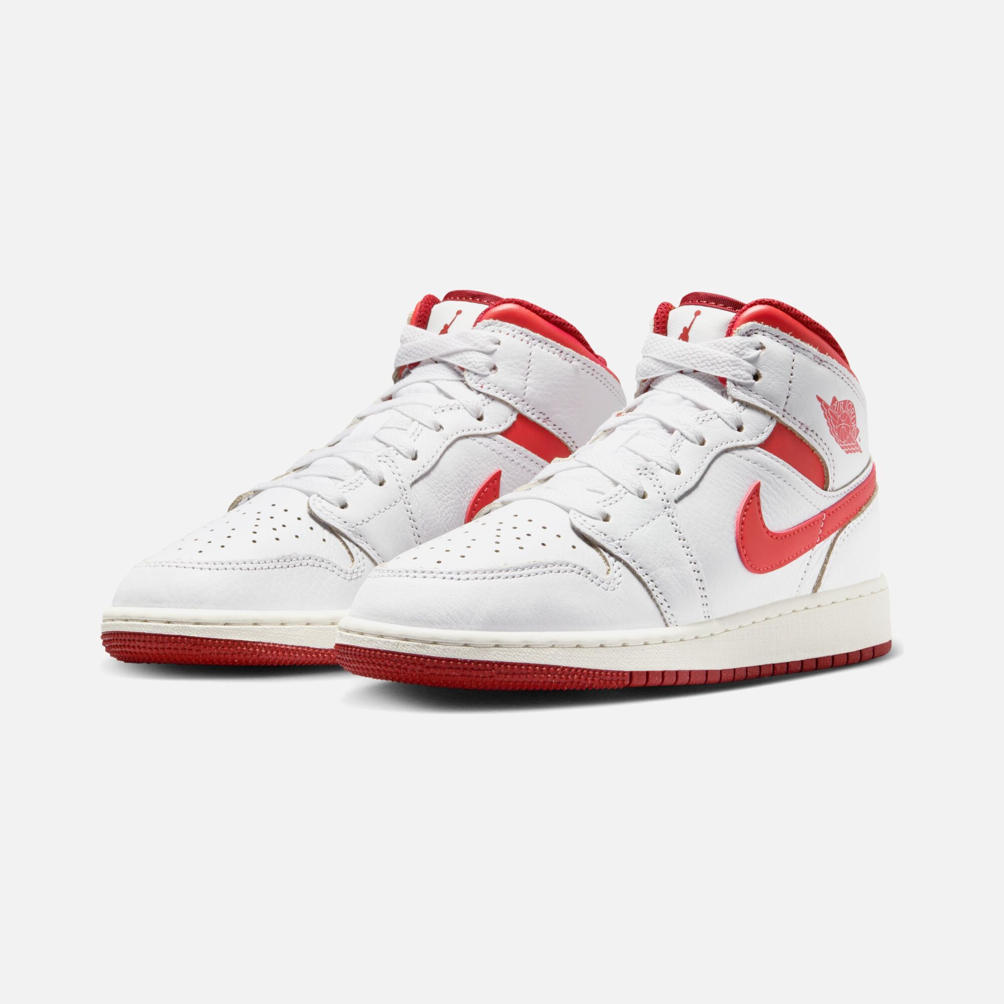 Nike Air Jordan 1 Mid SE ''White Dune Red'' (GS) Spor Ayakkabı