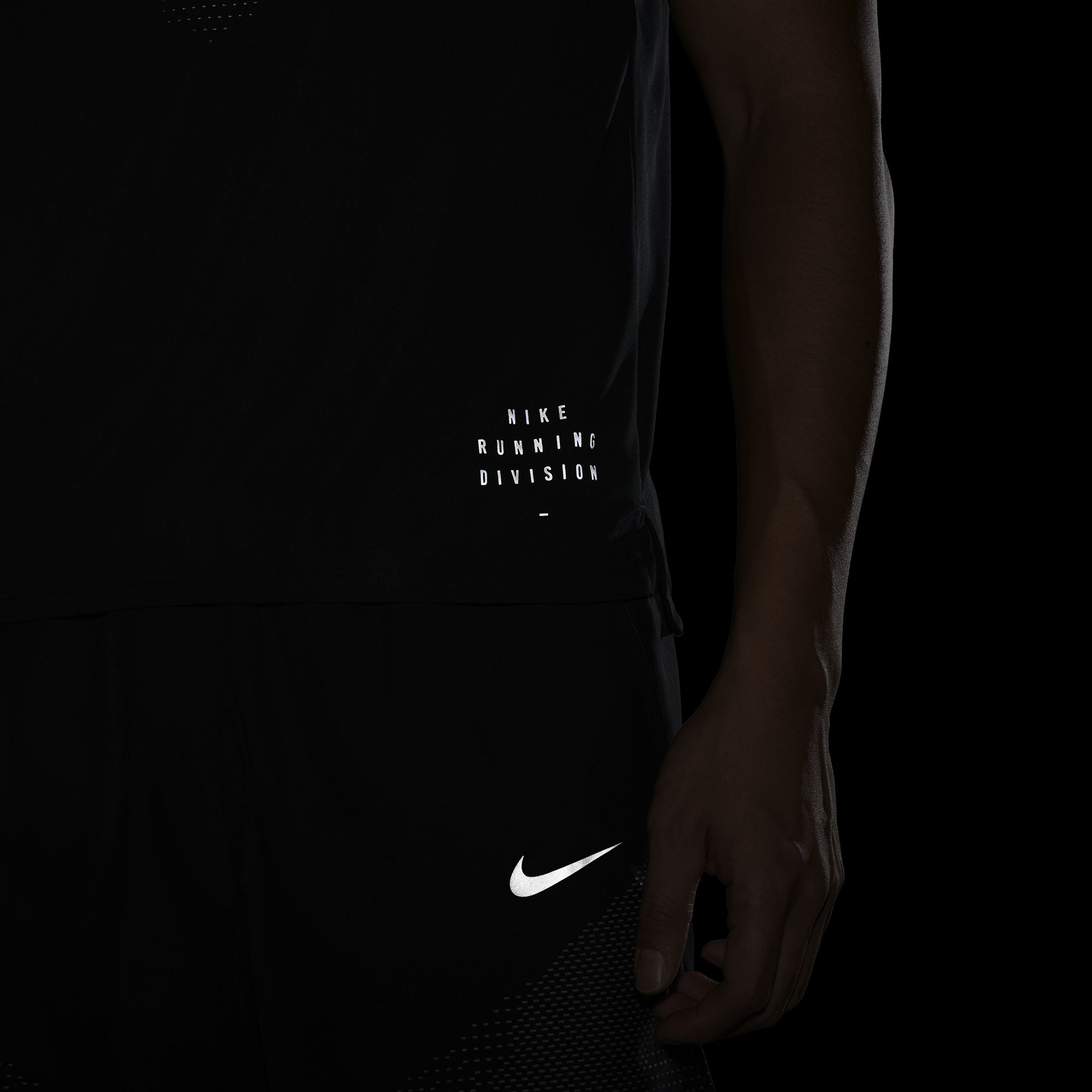 Nike Dri-Fit Run Division Rise 365 FW21 Short-Sleeve Erkek Tişört