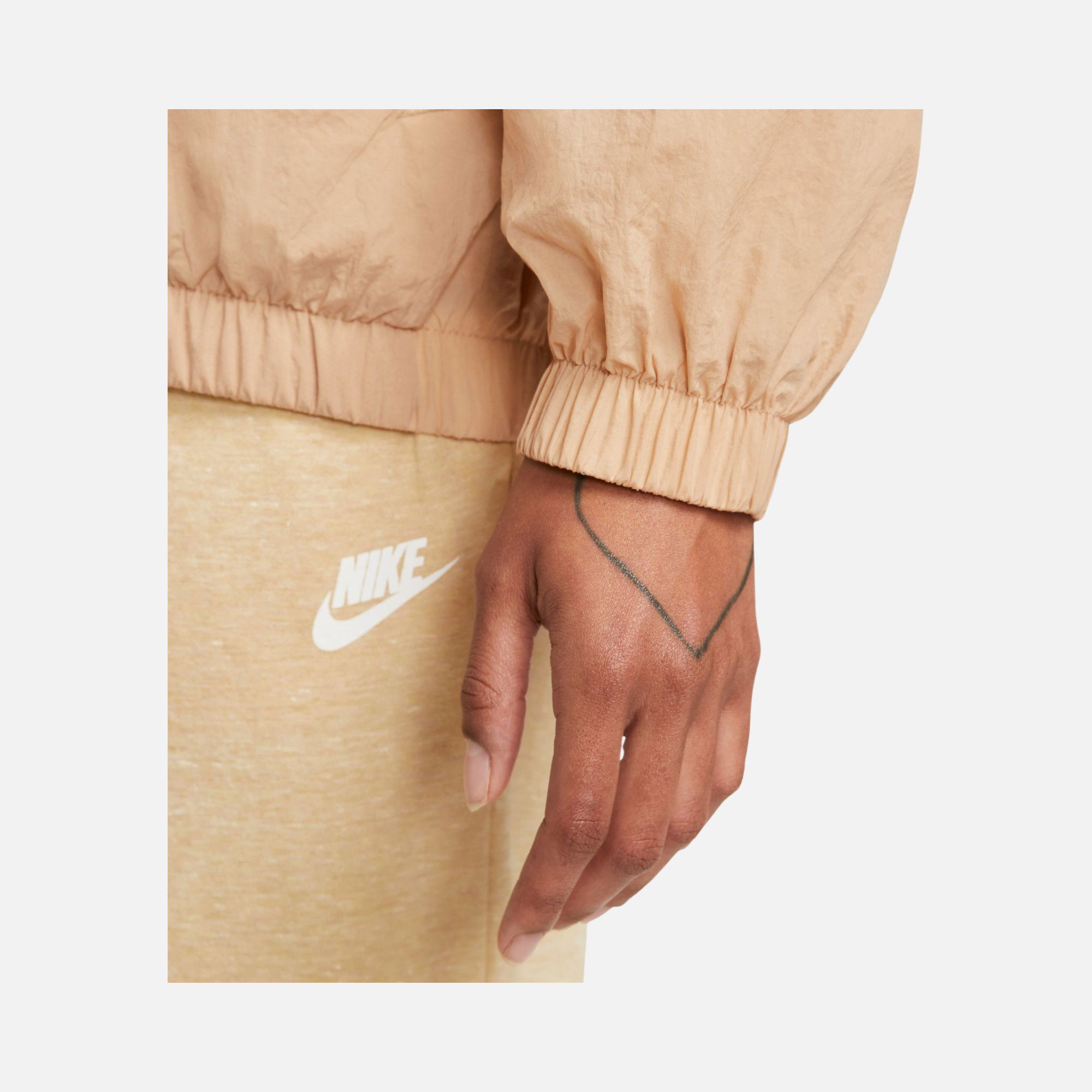 Nike Sportswear Essential Windrunner Woven Full-Zip Kadın Ceket