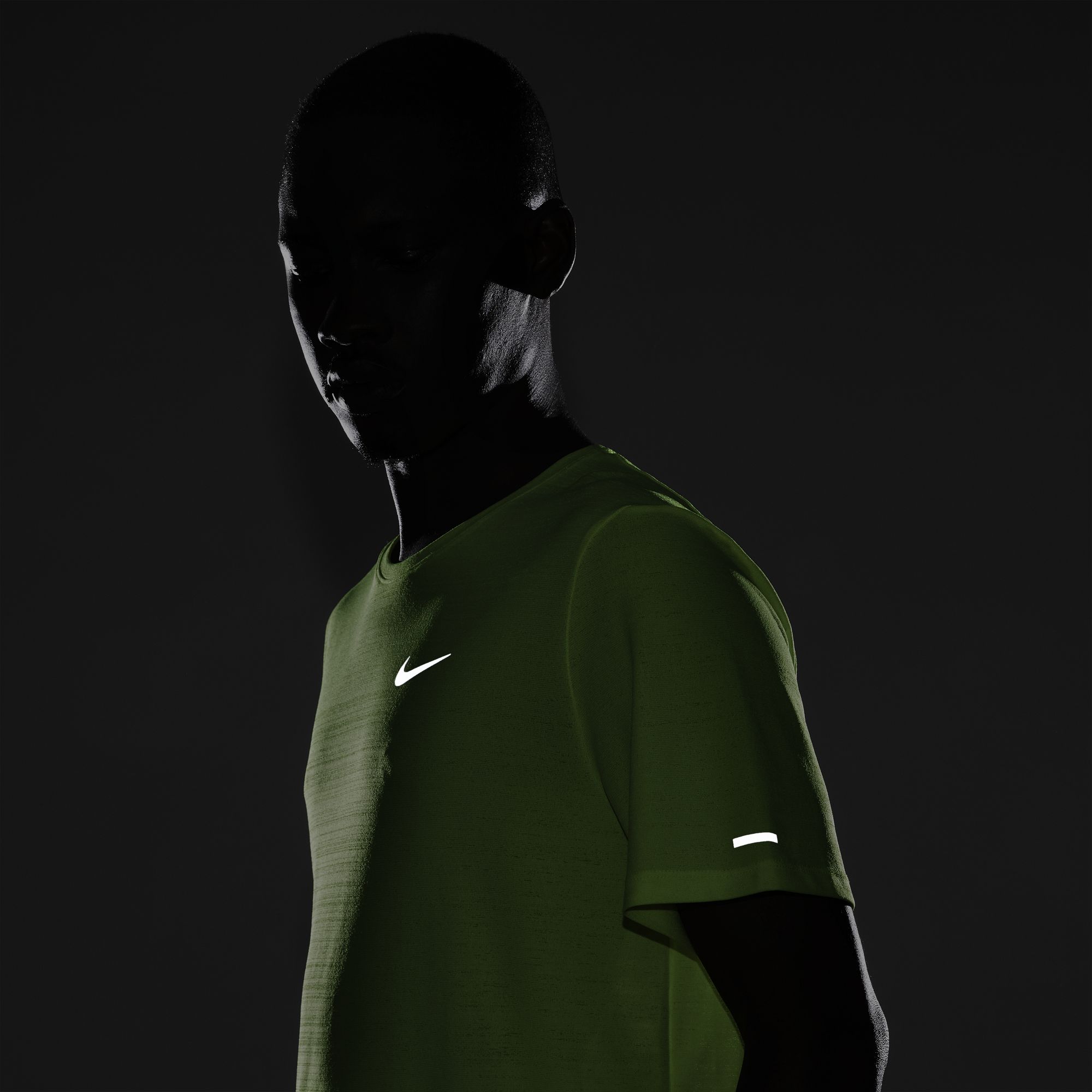 Nike Dri-Fit Miler Running Short-Sleeve Erkek Tişört