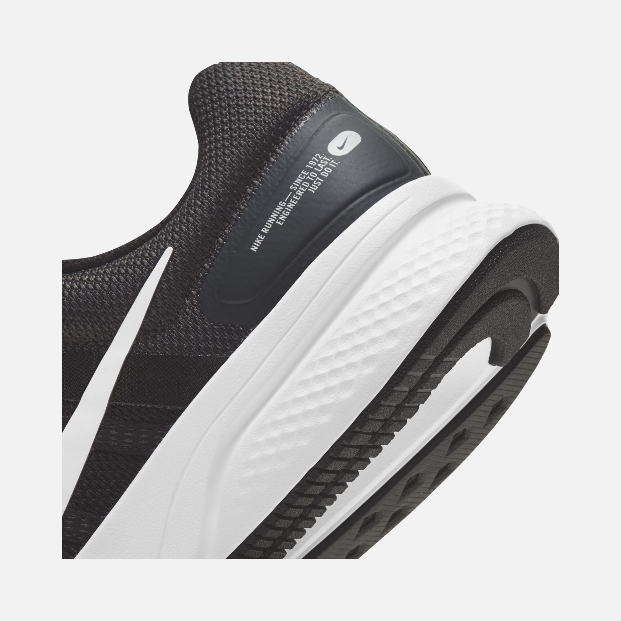 Nike Run Swift 2 Kadın Spor Ayakkabı