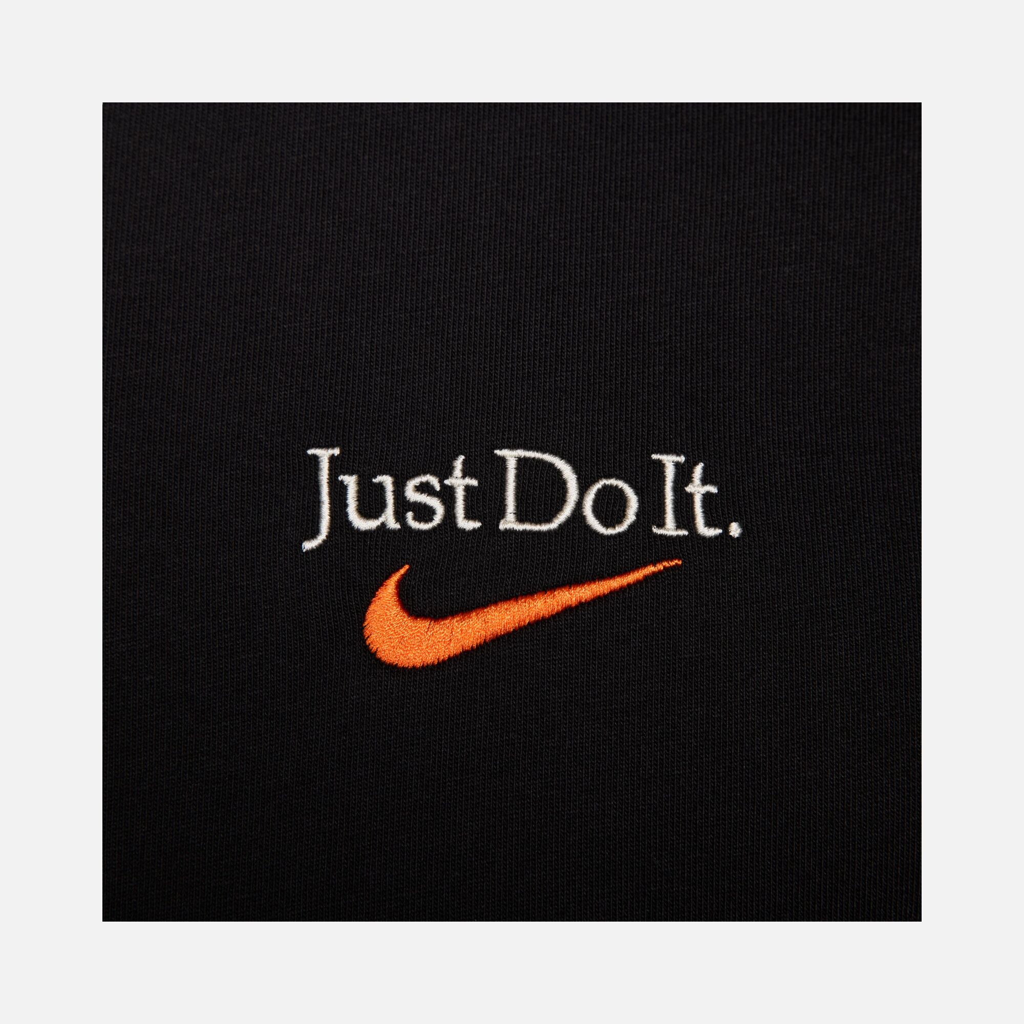 Nike M90 ''Dream You Can Fly'' Graphic Basketball Short-Sleeve Erkek Tişört