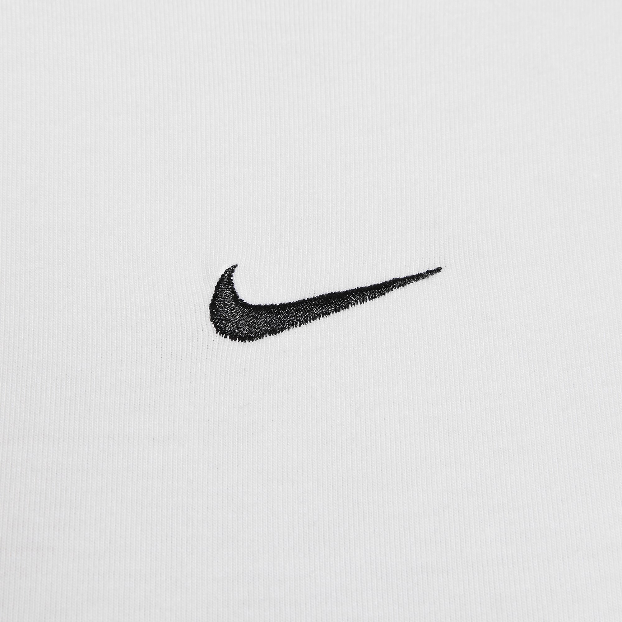 Nike Sportswear Essentials Chill Knit Short-Sleeve Kadın Tişört
