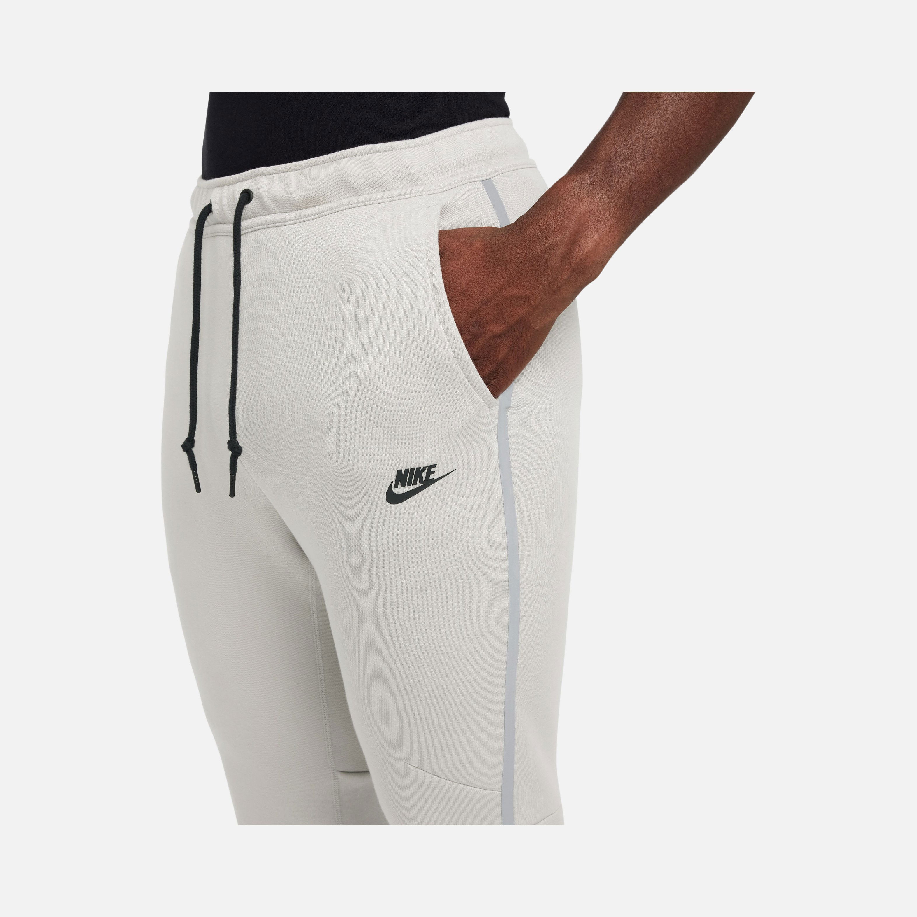 Nike Sportswear Tech Seasonal Tech Fleece+ Erkek Eşofman Altı