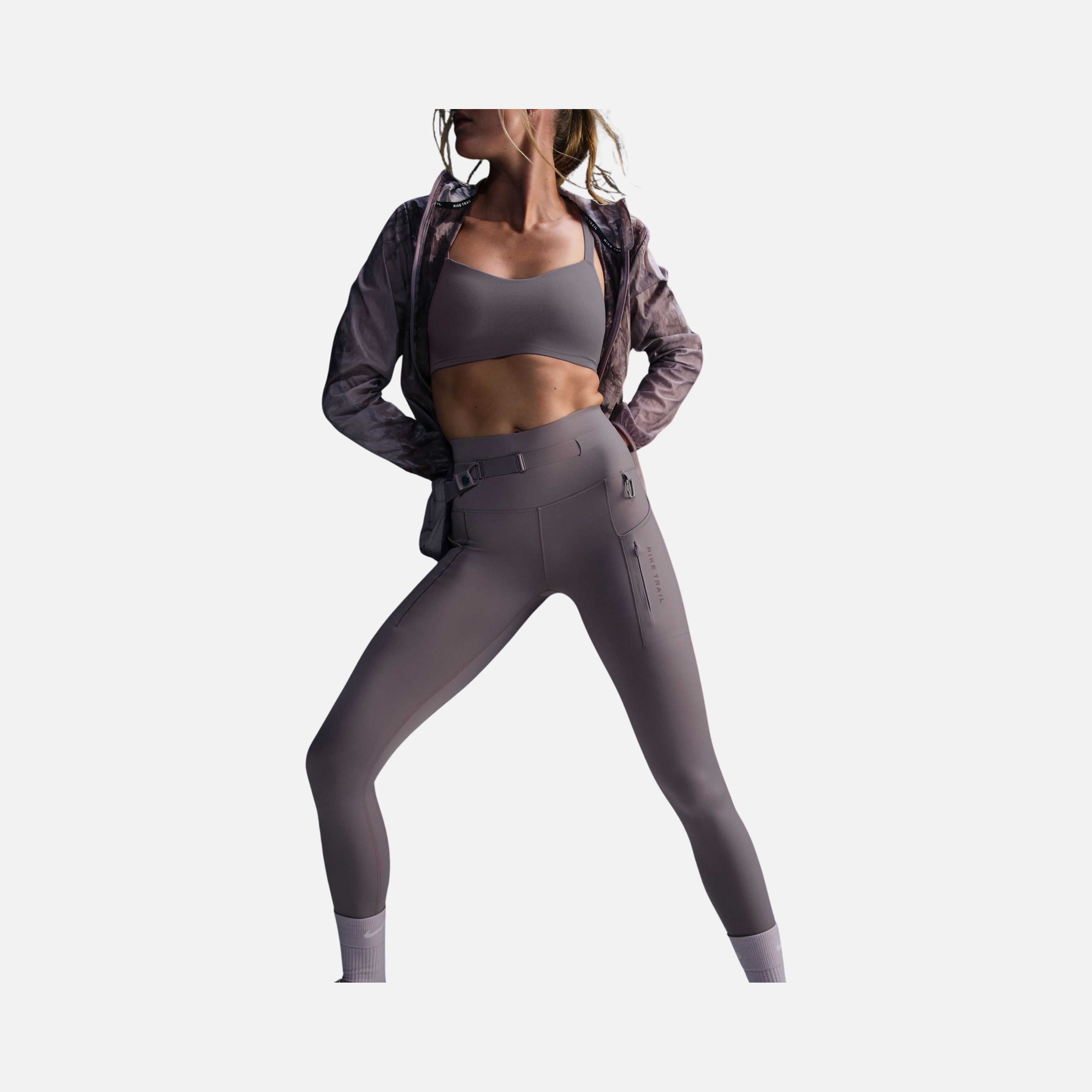 Nike Dri-Fit Go Firm-Support High-Waisted 7/8 ''Removable Pack & Carabiner'' Trail Kadın Tayt