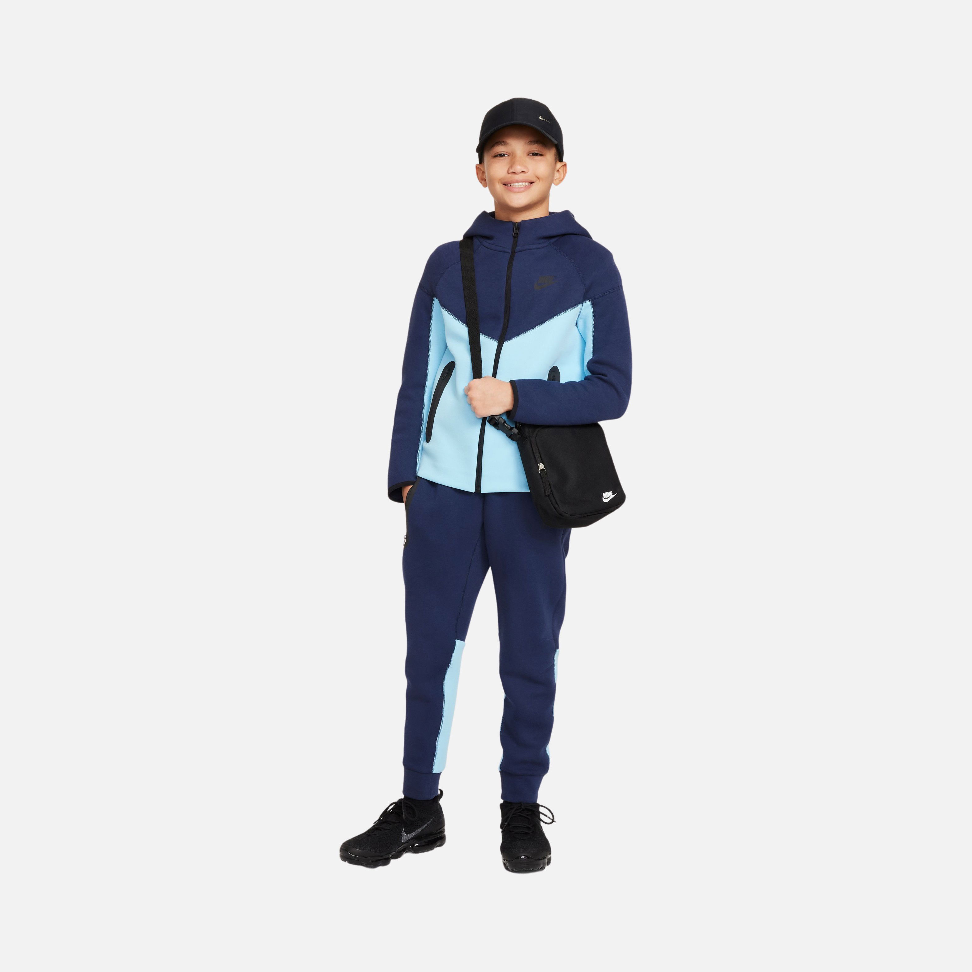 Nike Sportswear Tech Fleece Full-Zip Hoodie CO (Boys') Çocuk Sweatshirt