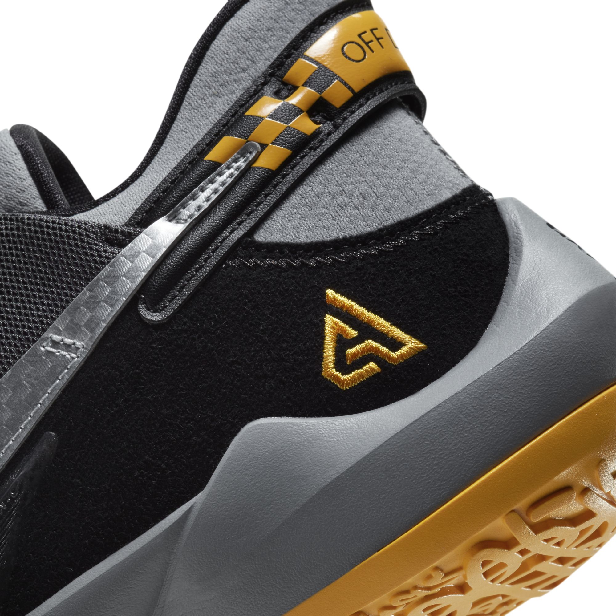 Nike Zoom Freak 2 Erkek Basketbol Ayakkabısı