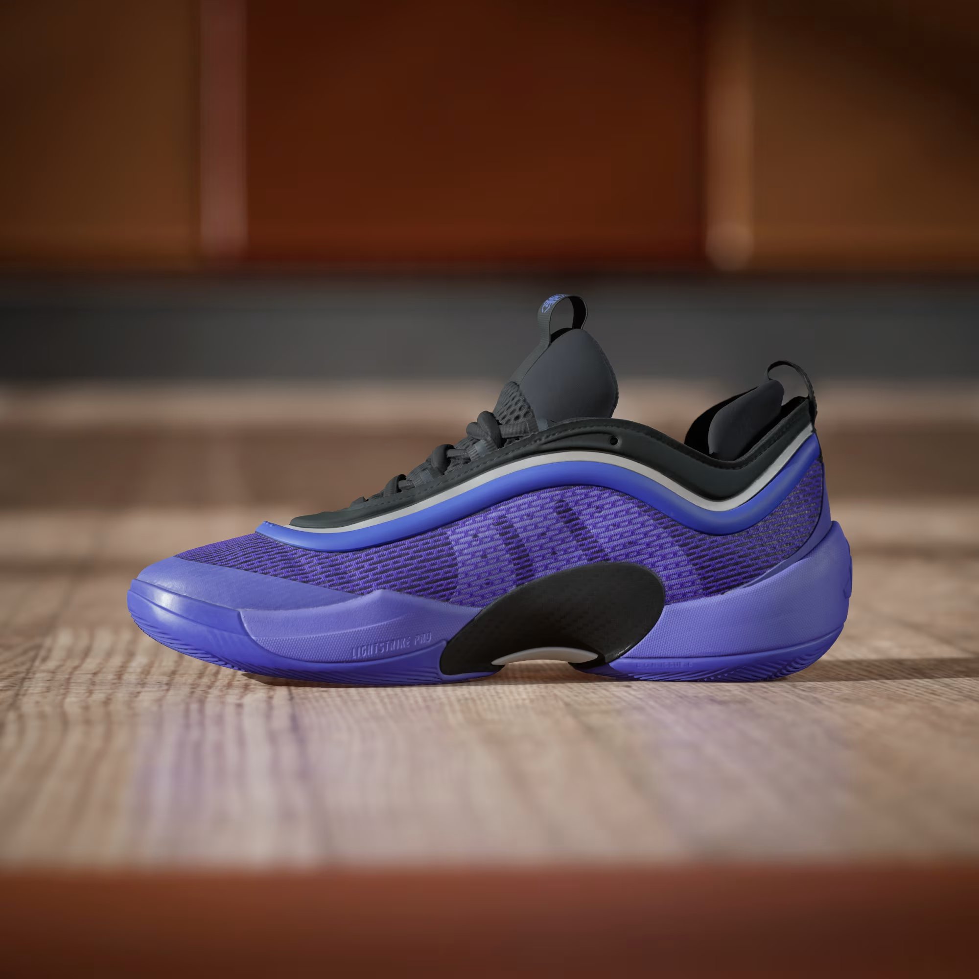 adidas D.O.N. Issue 6 Erkek Basketbol Ayakkabısı