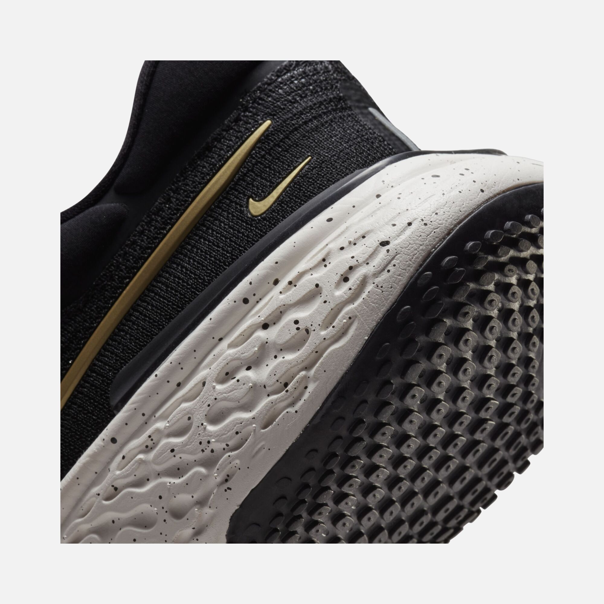 Nike ZoomX Invincible Run Flyknit Running Erkek Spor Ayakkabı