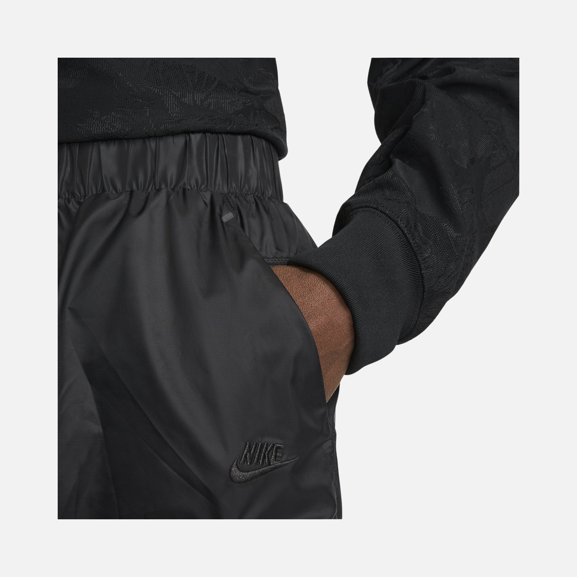 Nike Sportswear Tech Pack Woven Utility Repel Erkek Şort