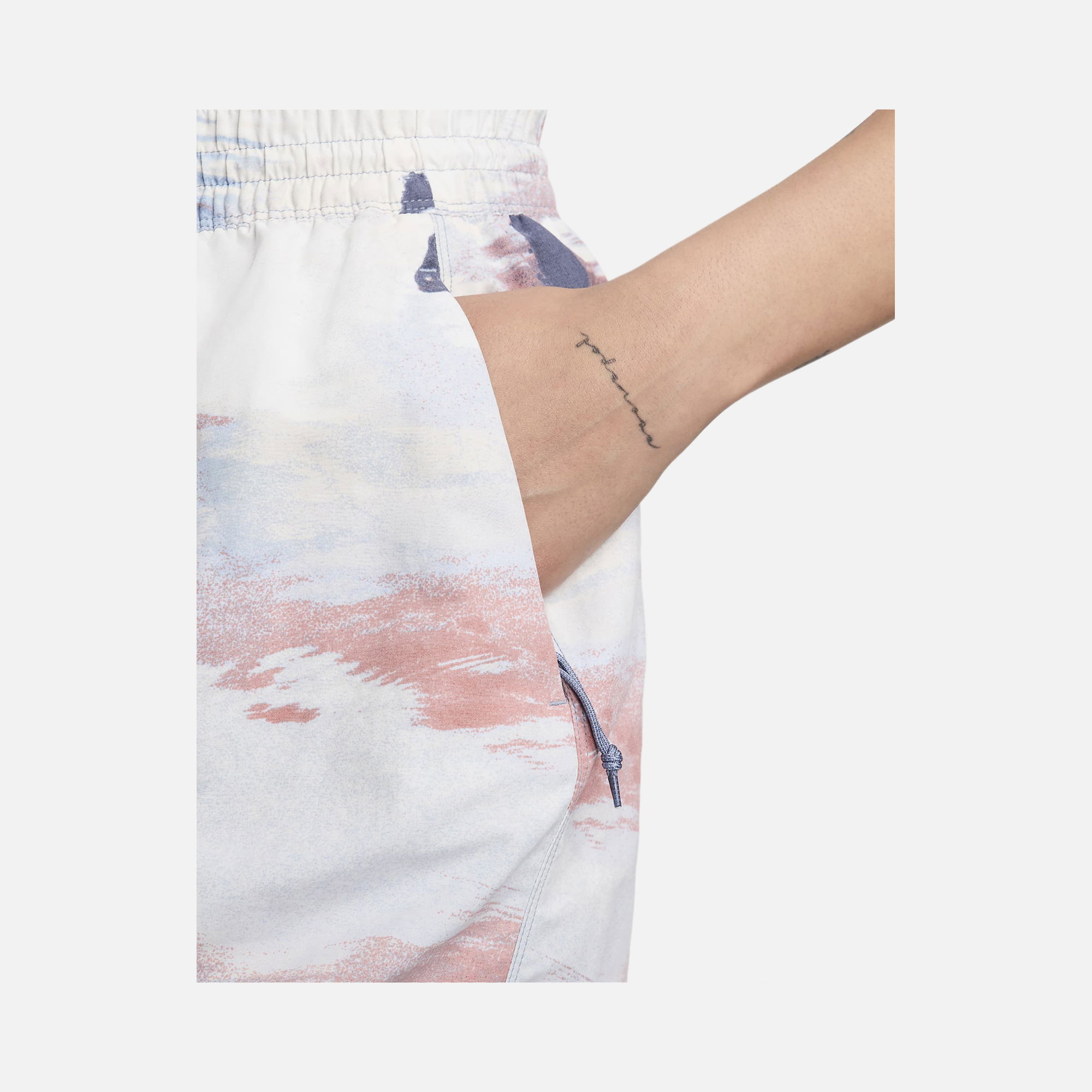 Nike Sportswear ACG High-Waisted Kadın Şort