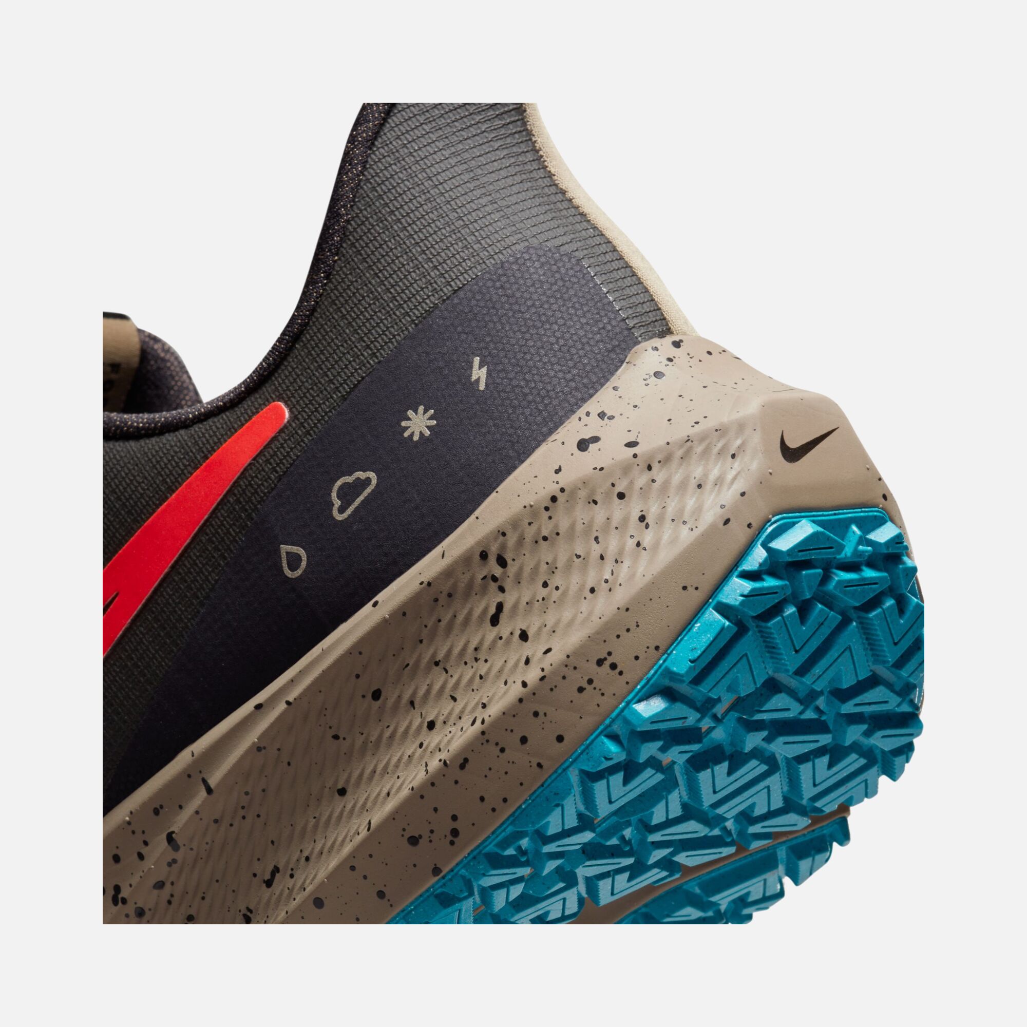 Nike Air Zoom Pegasus 39 Shield Weatherised Road Running Erkek Spor Ayakkabı