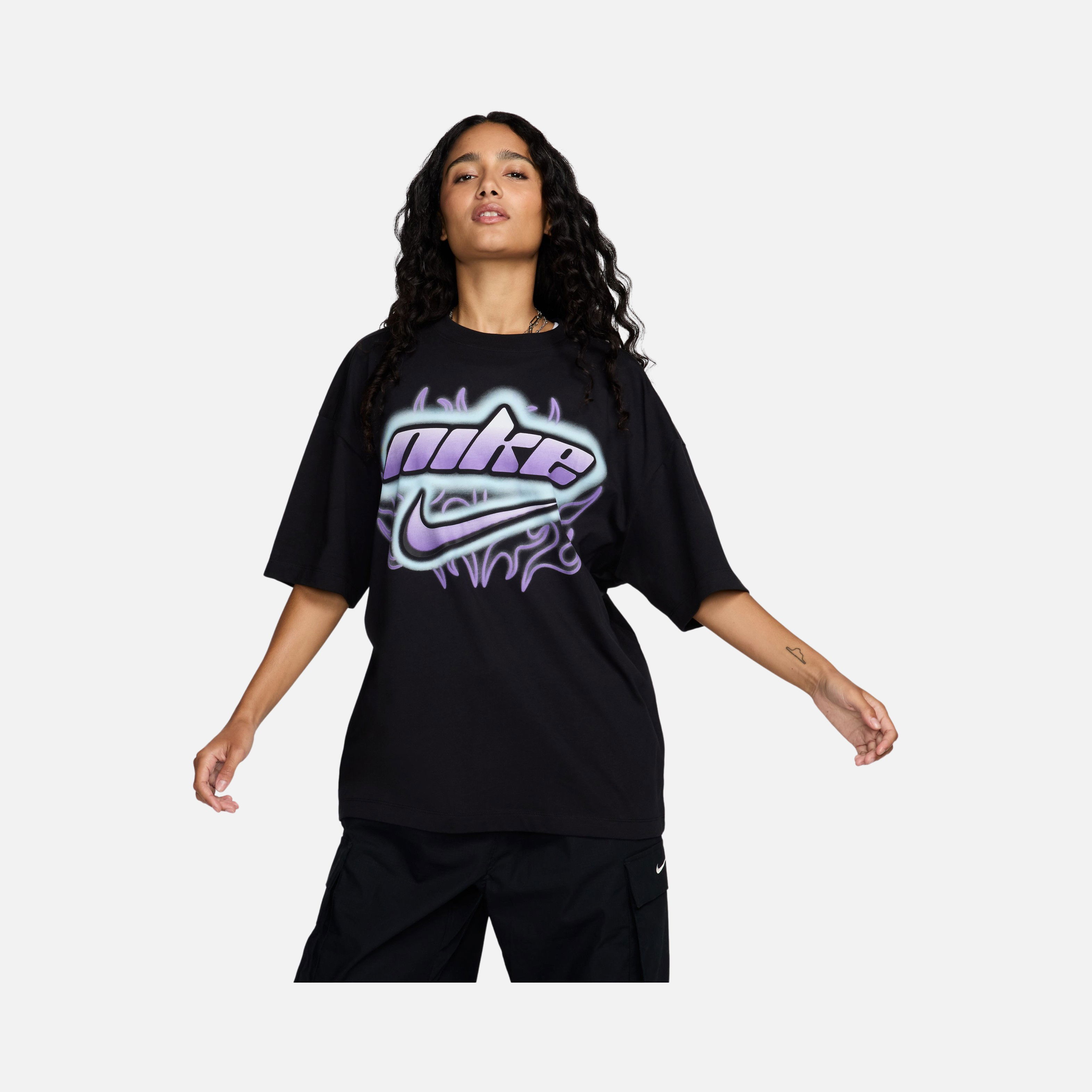 Nike Sportswear Dance Oversized Short-Sleeve Kadın Tişört