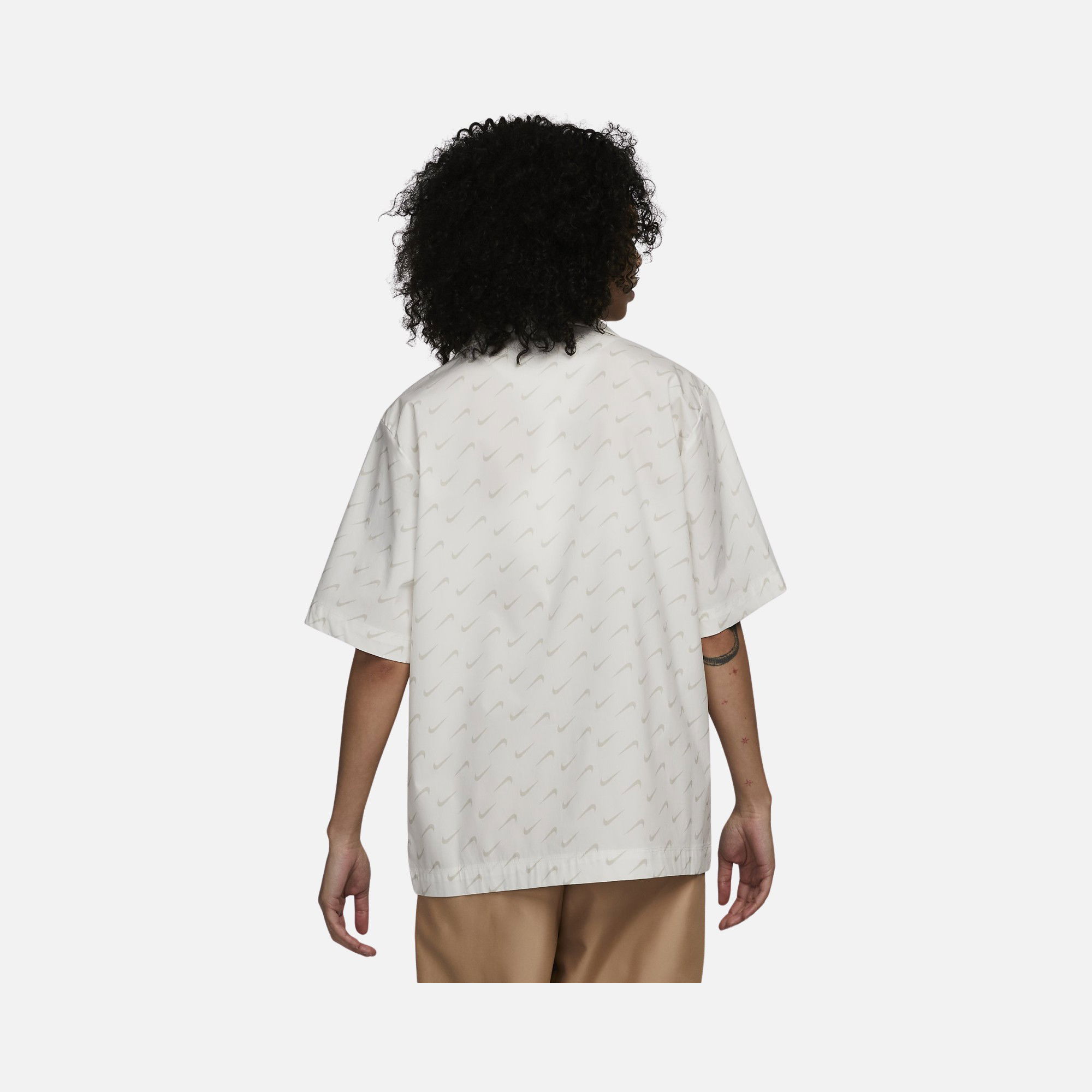 Nike Sportswear Everyday Modern Woven Short-Sleeve Full Button Kadın Gömlek