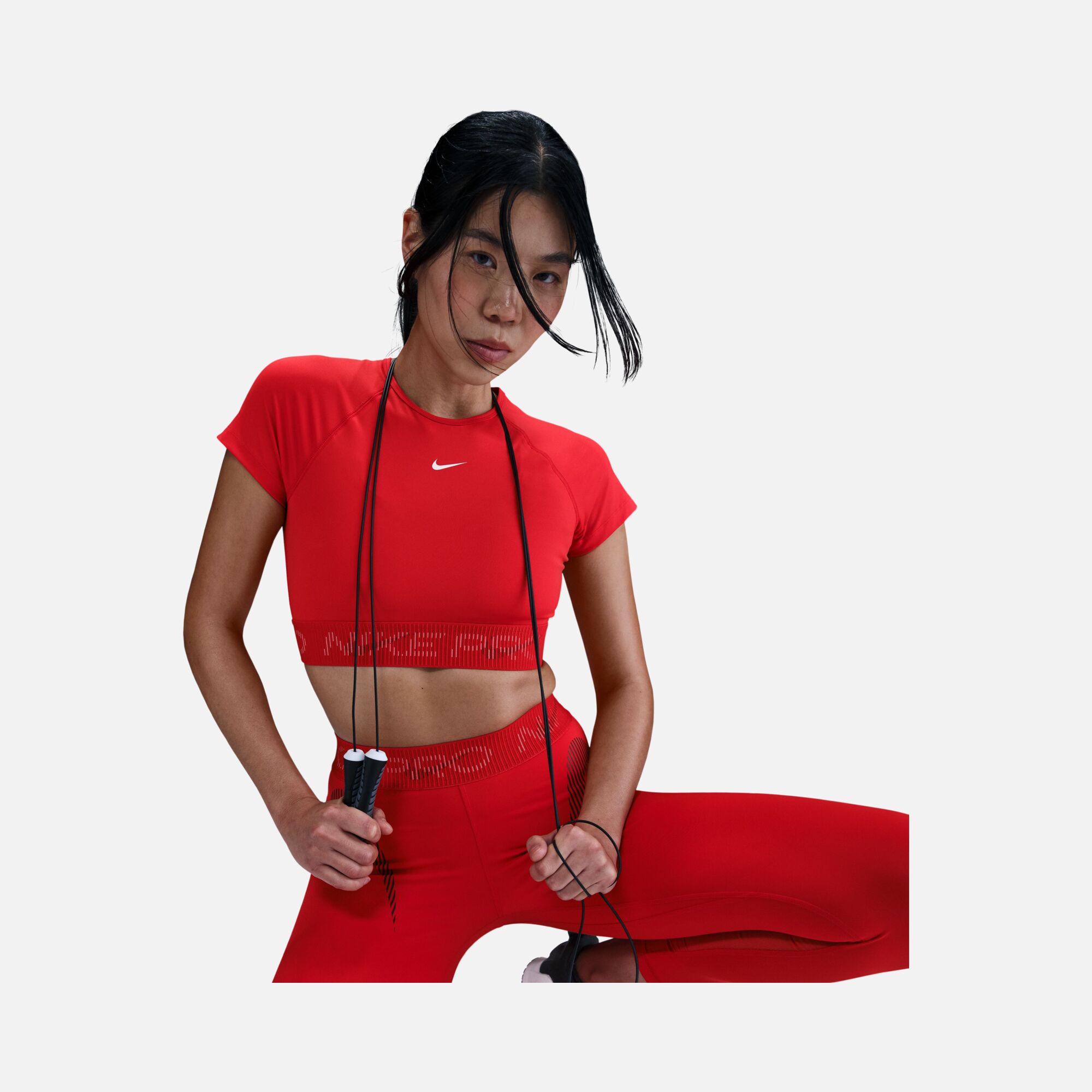 Nike Pro Dri-Fit Swoosh Graphic Cropped Training Short-Sleeve Kadın Tişört