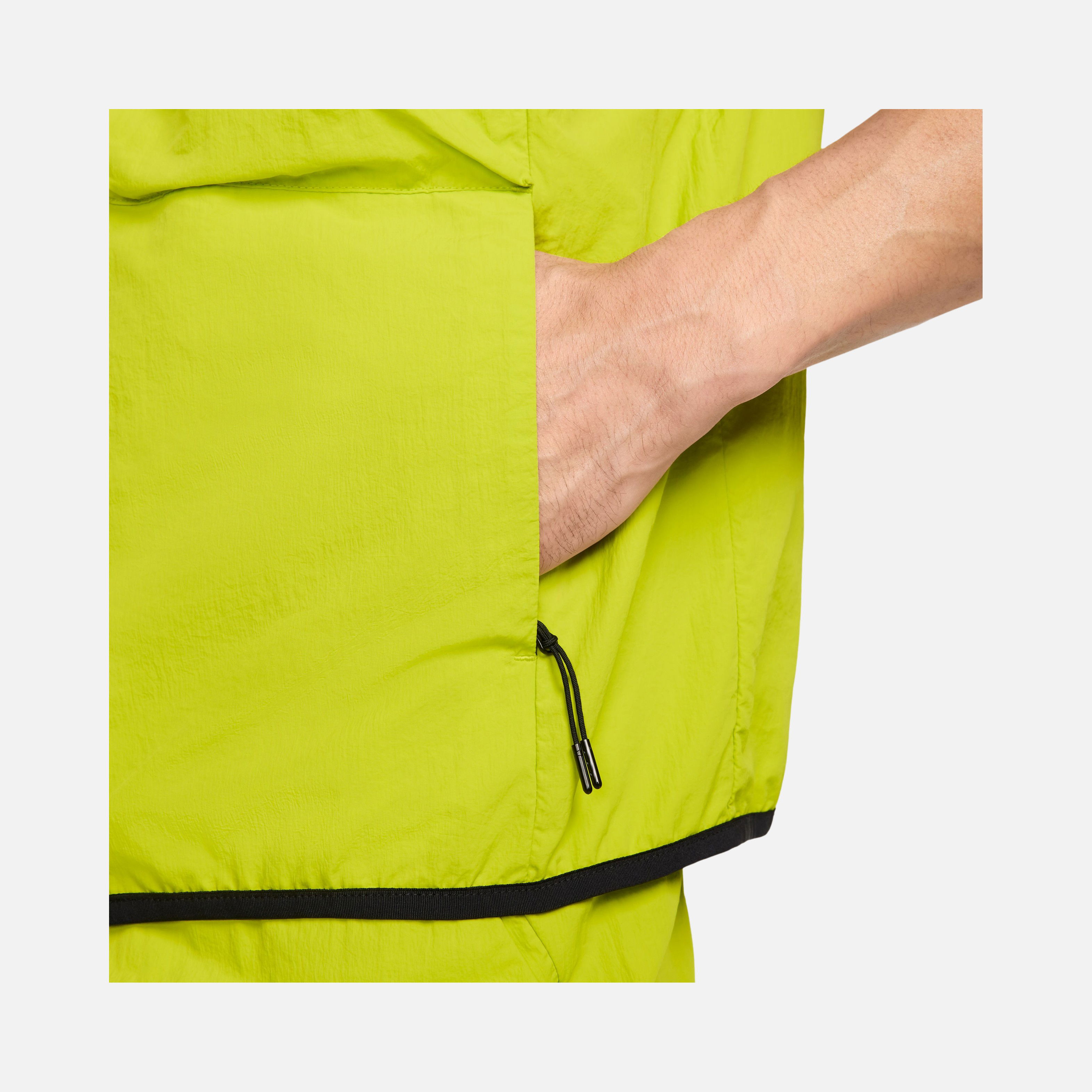 Nike Sportswear Tech Woven ''Spraying & UV Finishing'' Full-Zip Erkek Yelek