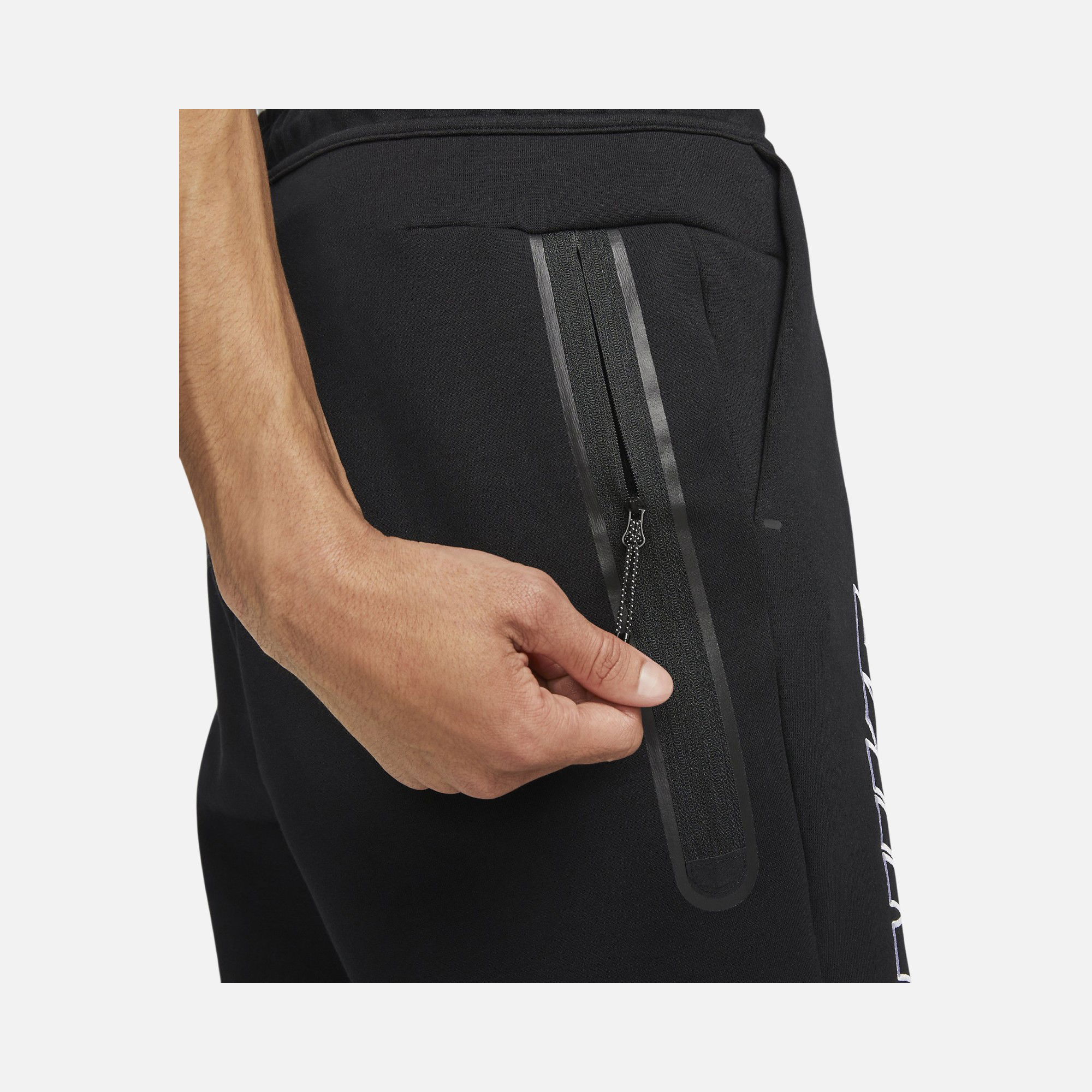 Nike Sportswear Tech Fleece Futura Graphic Erkek Şort