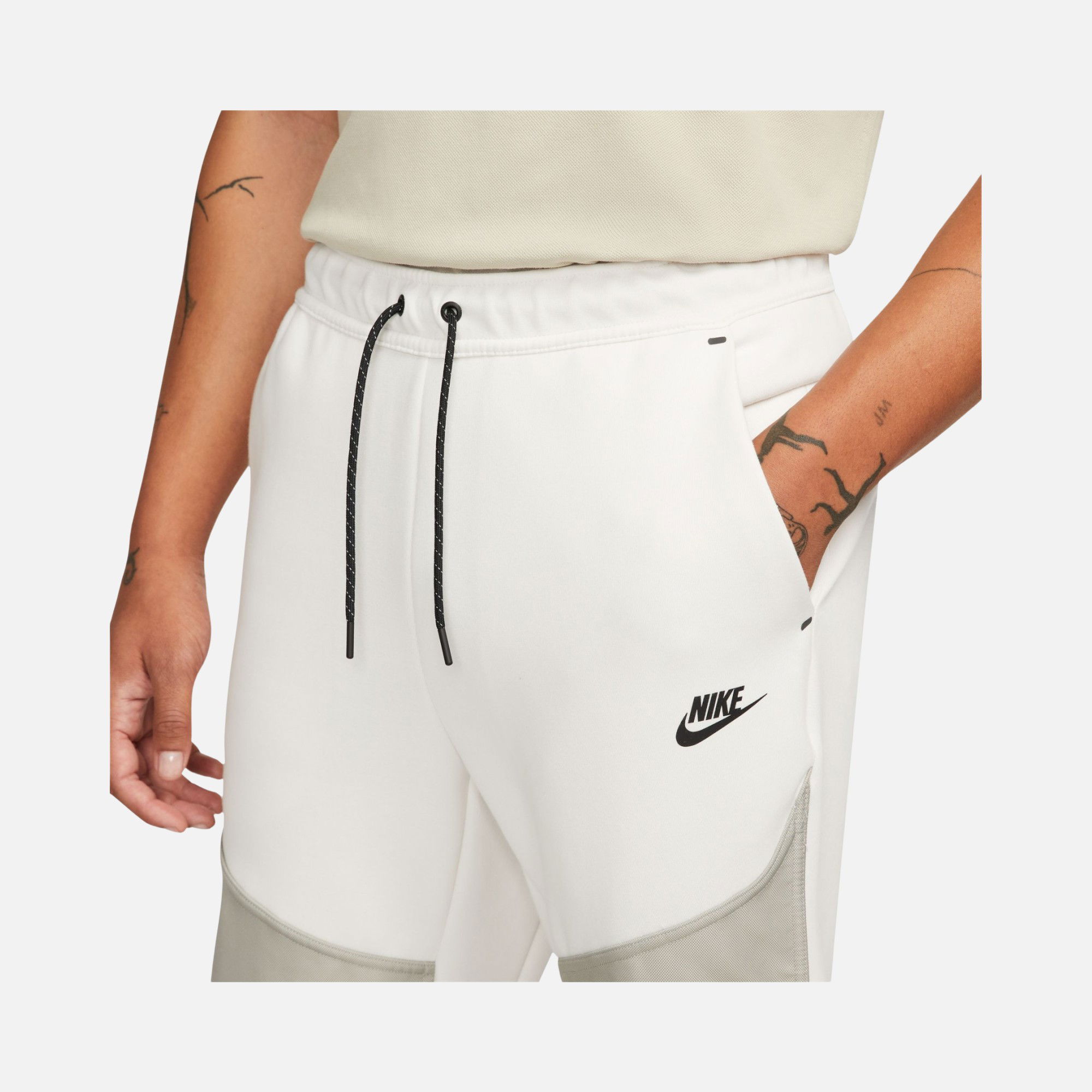 Nike Sportswear Tech Fleece ''Overlay Detail'' Erkek Eşofman Altı