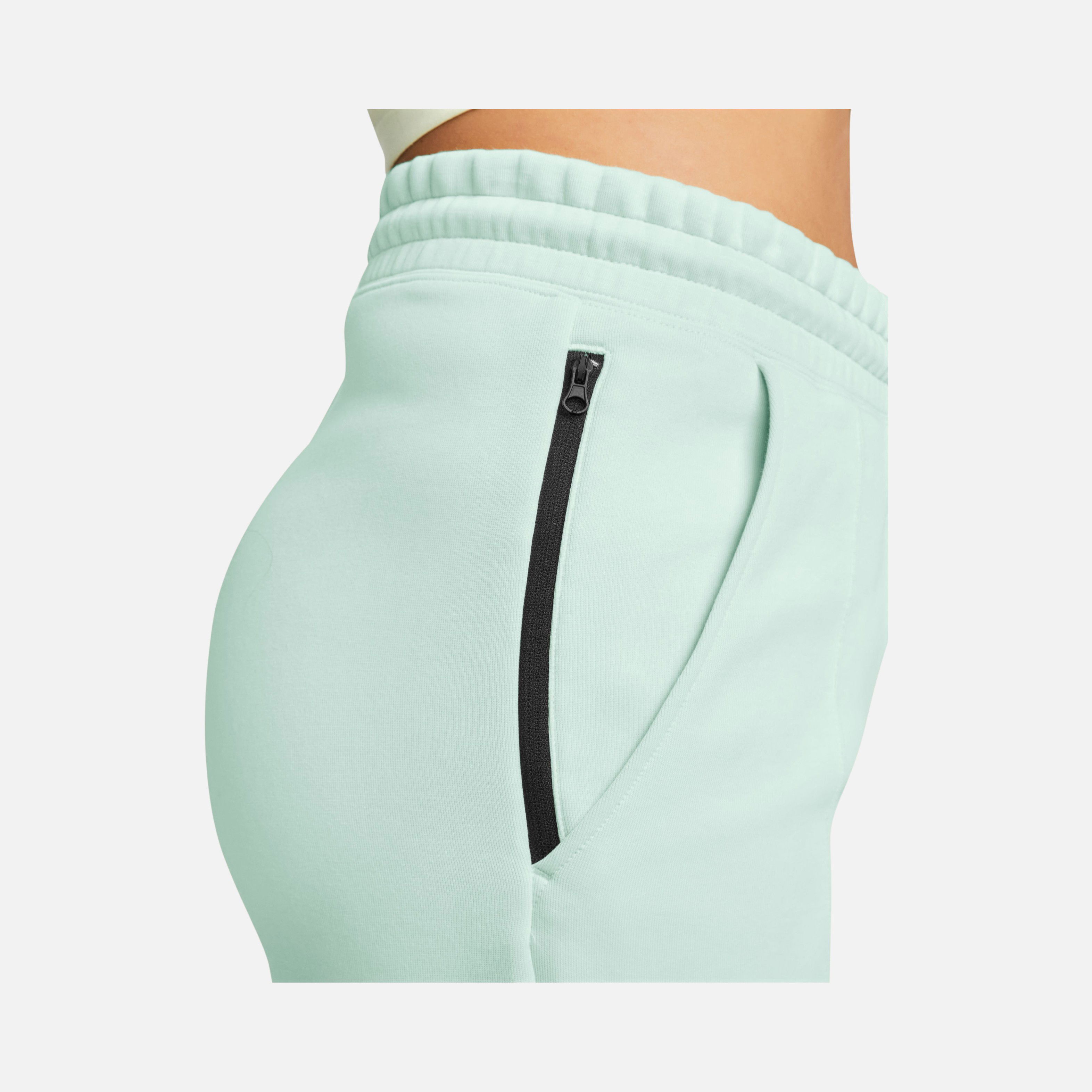 Nike Sportswear Tech Fleece Mid-Rise Kadın Eşofman Altı