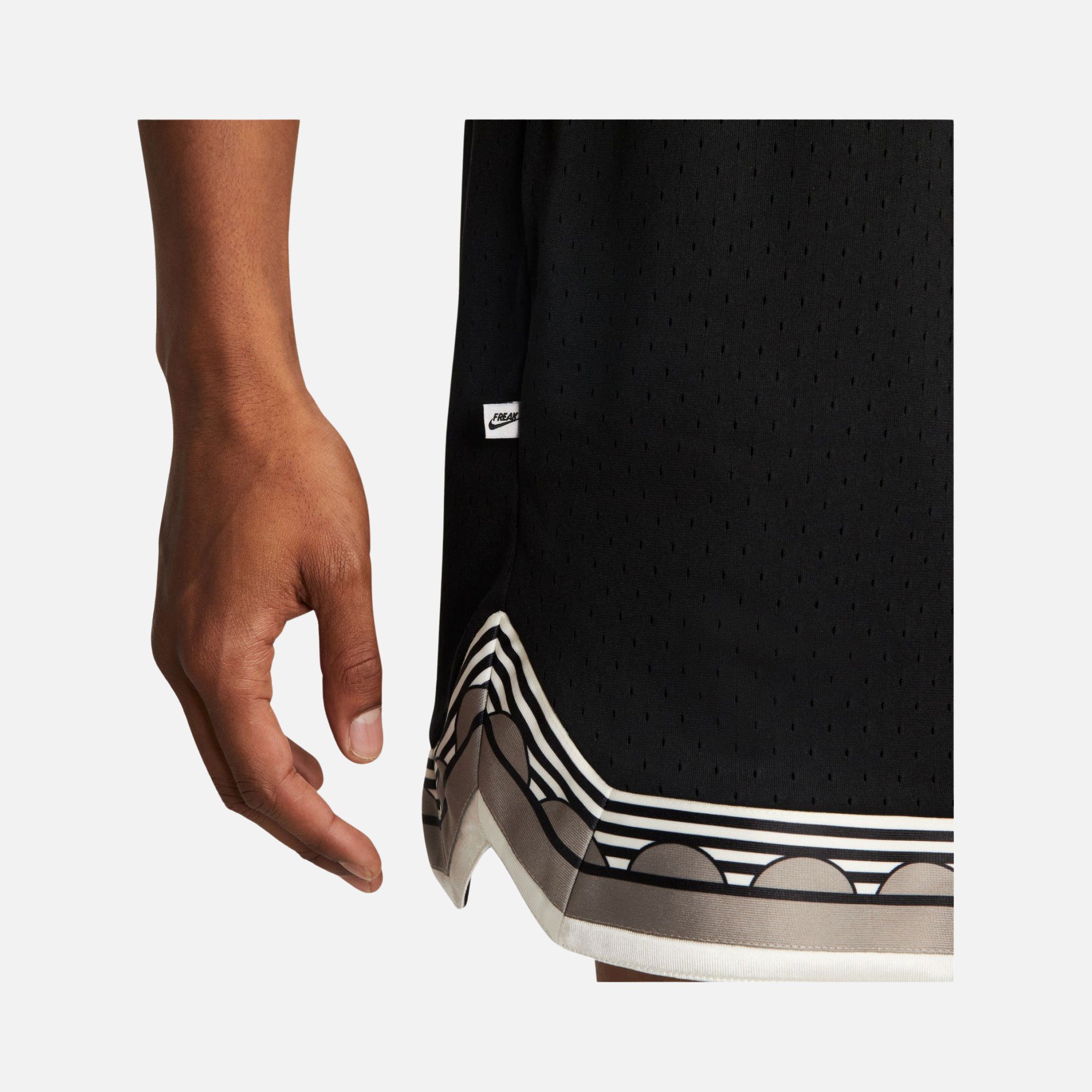 Nike Dri-Fit Giannis Mesh 6" Basketball Erkek Şort