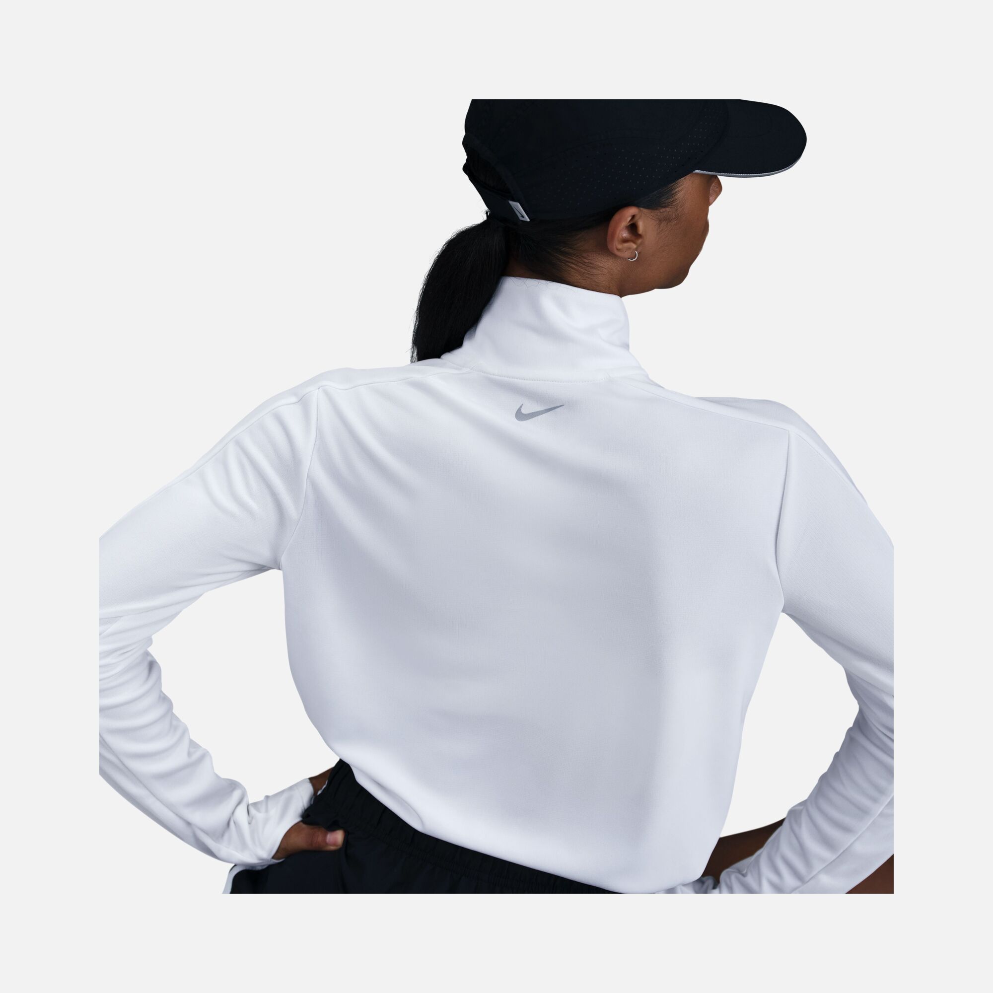 Nike Swoosh 1/2-Zip Running Mid Layer Long-Sleeve Kadın Tişört