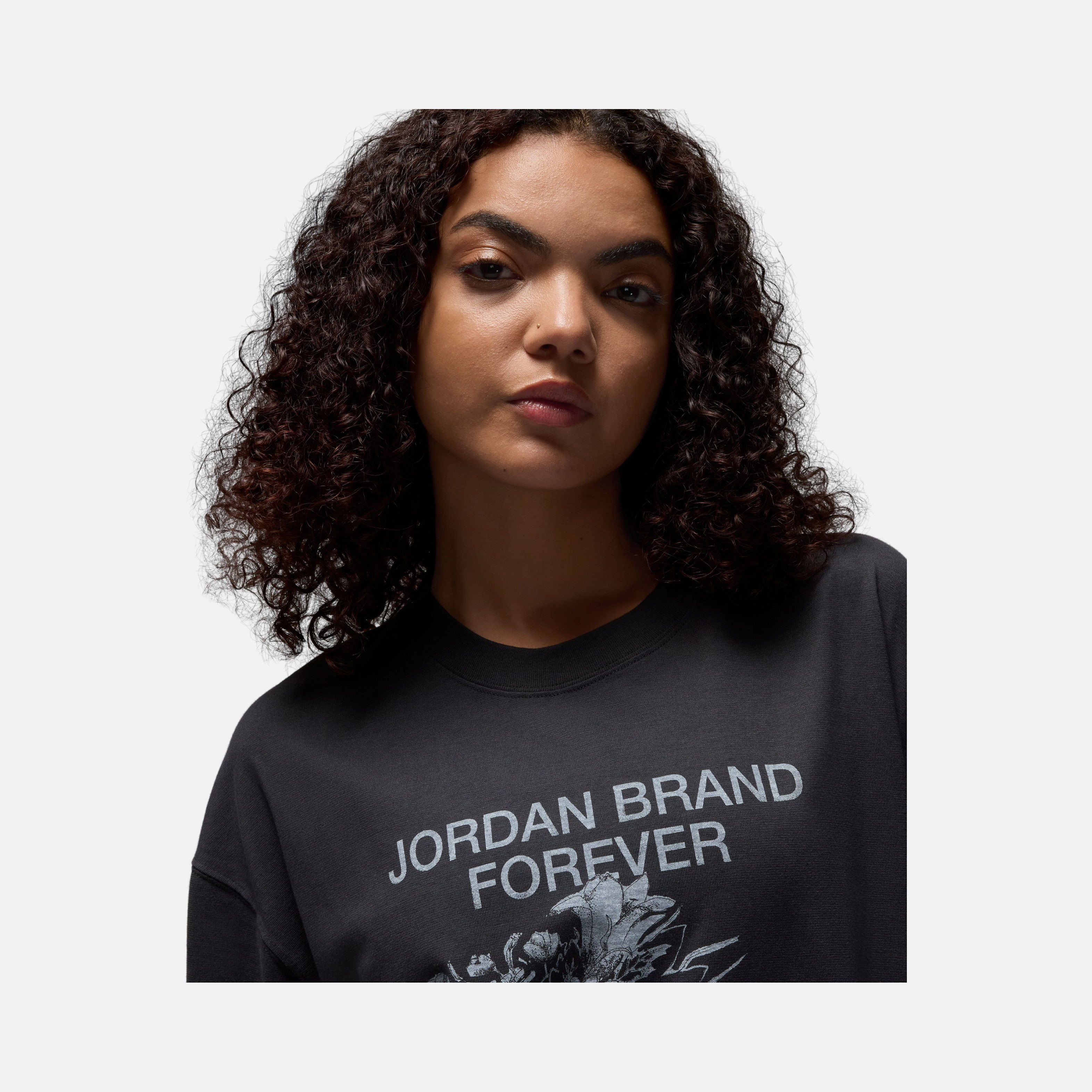 Nike Jordan Oversized Graphic FW24 Short-Sleeve Kadın Tişört