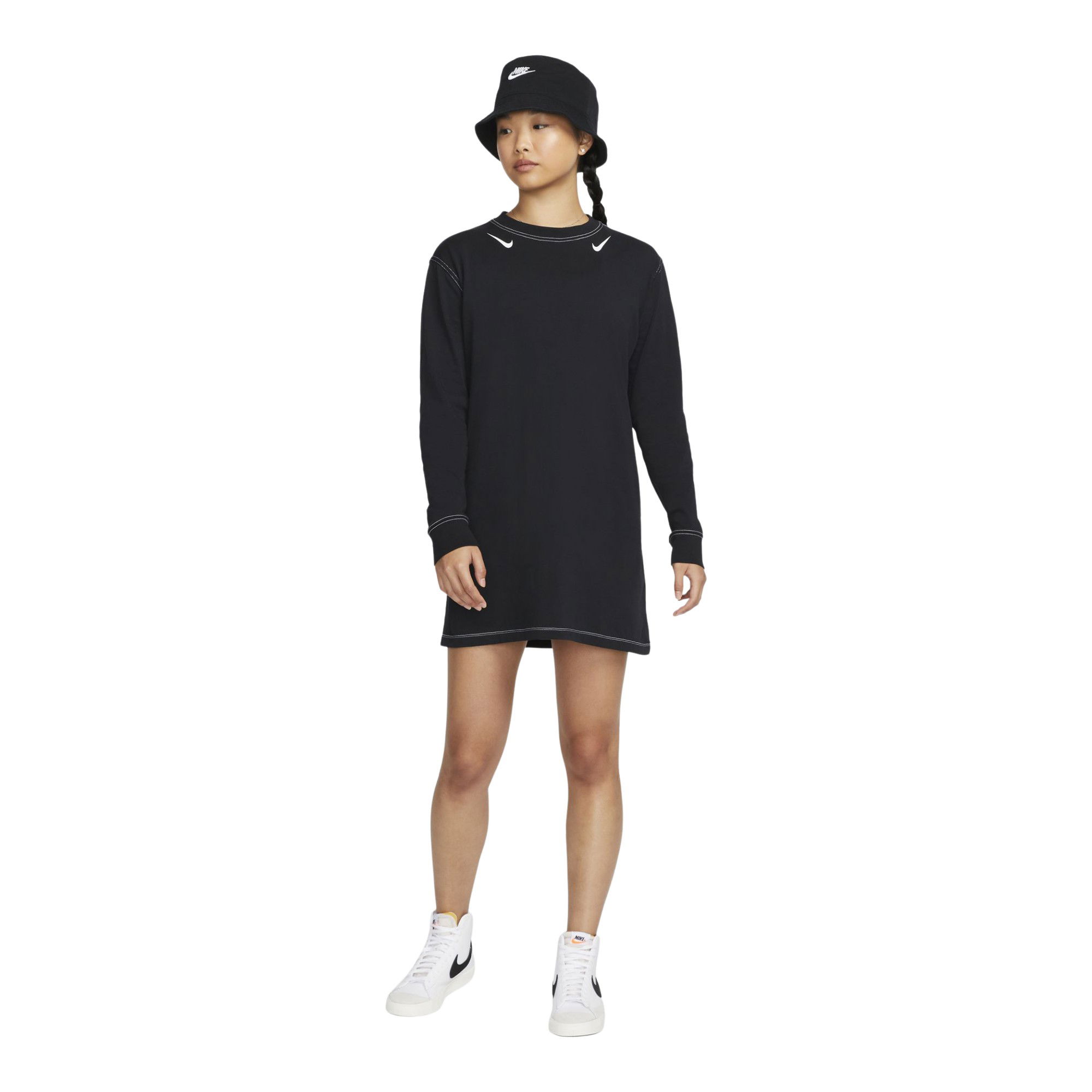 Nike Sportswear Swoosh Graphic Long-Sleeve Kadın Elbise