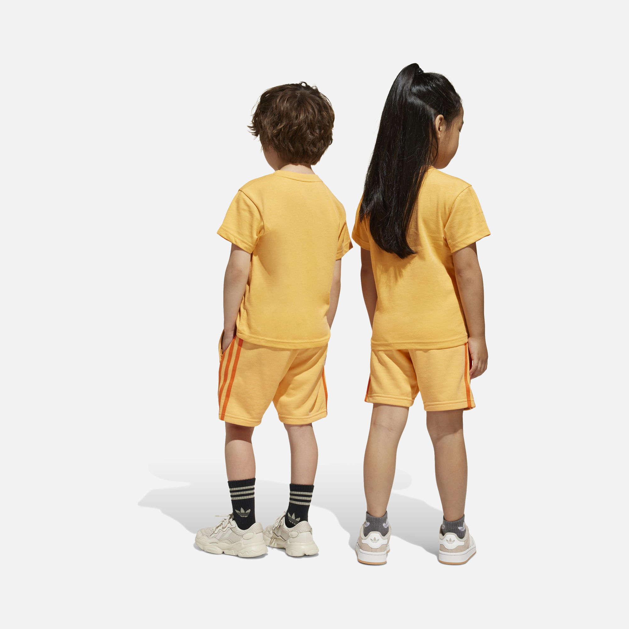 adidas Originals Trefoil Logo 3-Stripes Short-Sleeve Tişört&Şort Çocuk Takım