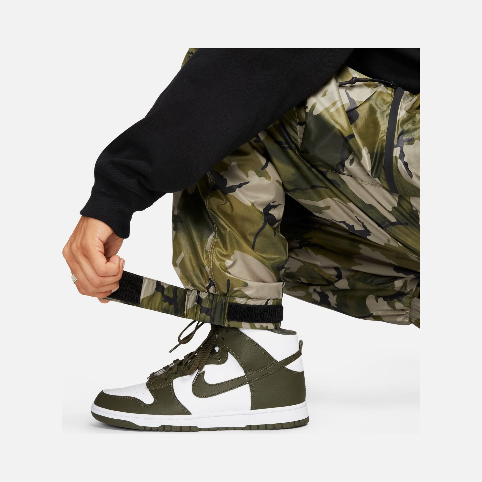Nike Sportswear Tech Pack Line Woven Repel Camouflage Cargo Erkek Eşofman Altı