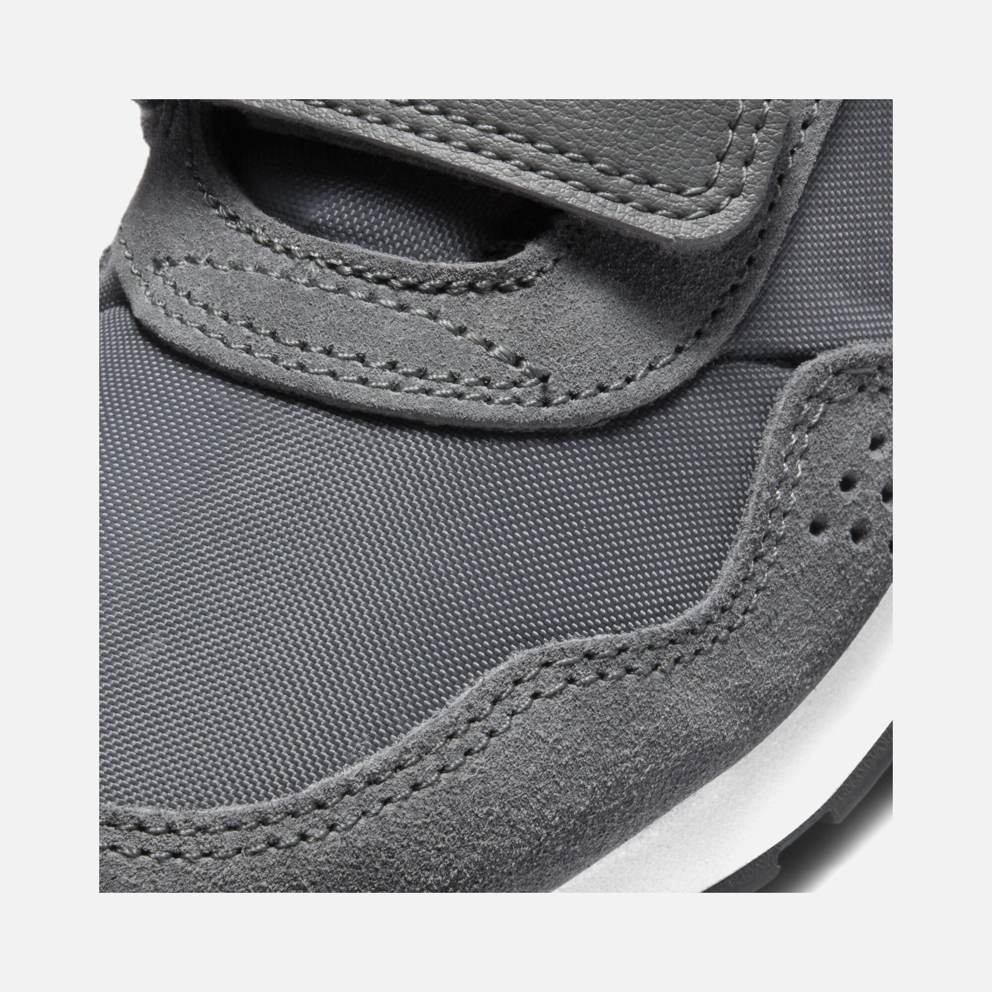 Nike MD Valiant (PSV) Çocuk Spor Ayakkabı