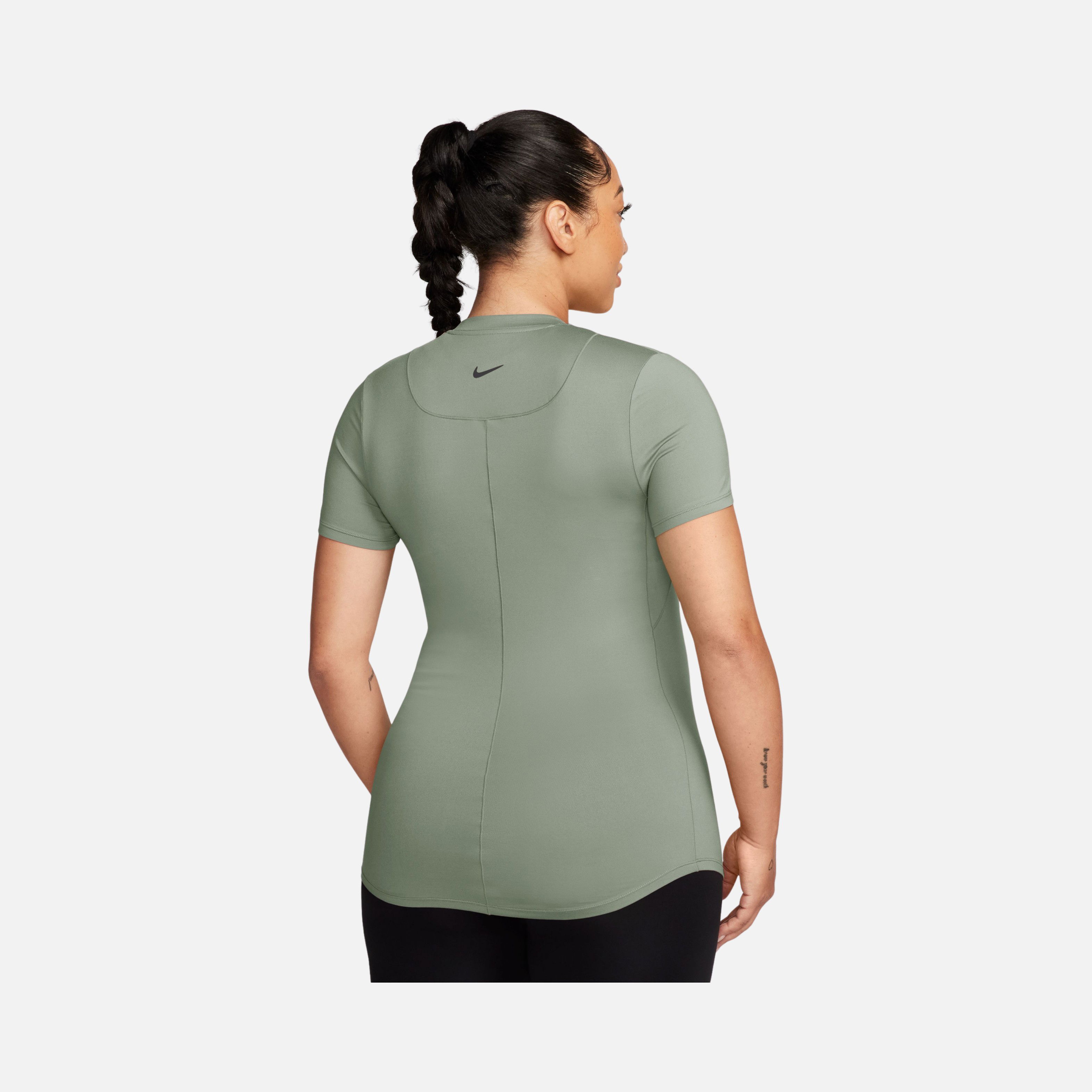 Nike One Dri-Fit Slim-Fit Training Short-Sleeve (Maternity) Kadın Tişört