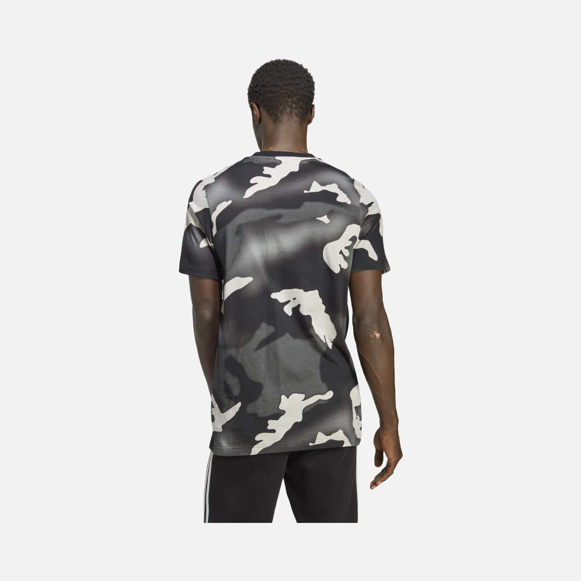 adidas Sportswear Graphics Camouflage Allover Short-Sleeve Erkek Tişört