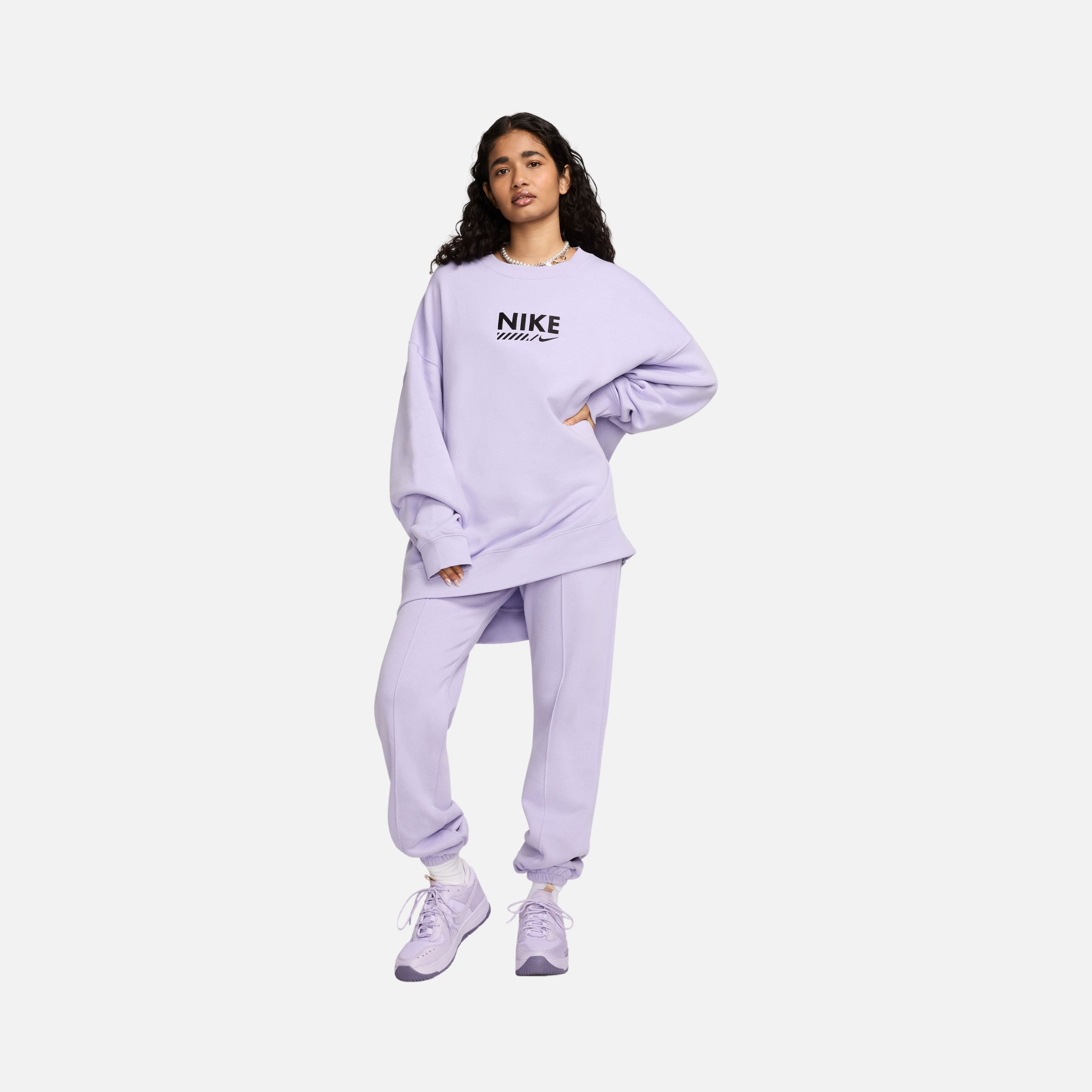 Nike Sportswear Gel Oversized Fleece Crew-Neck Kadın Sweatshirt