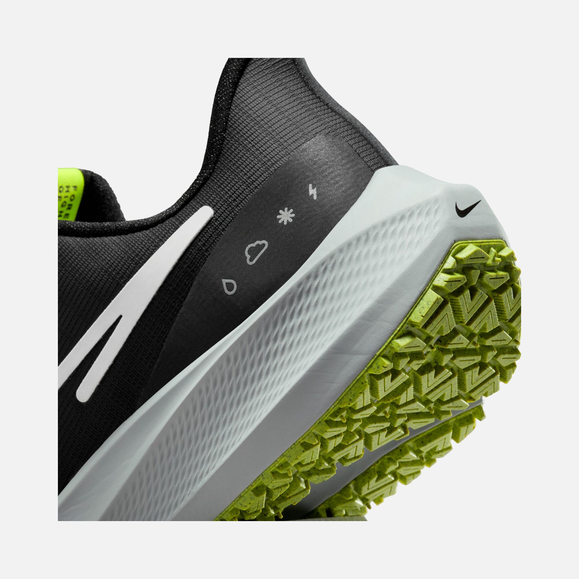 Nike Air Zoom Pegasus 39 Shield Weatherised Road Running Erkek Spor Ayakkabı