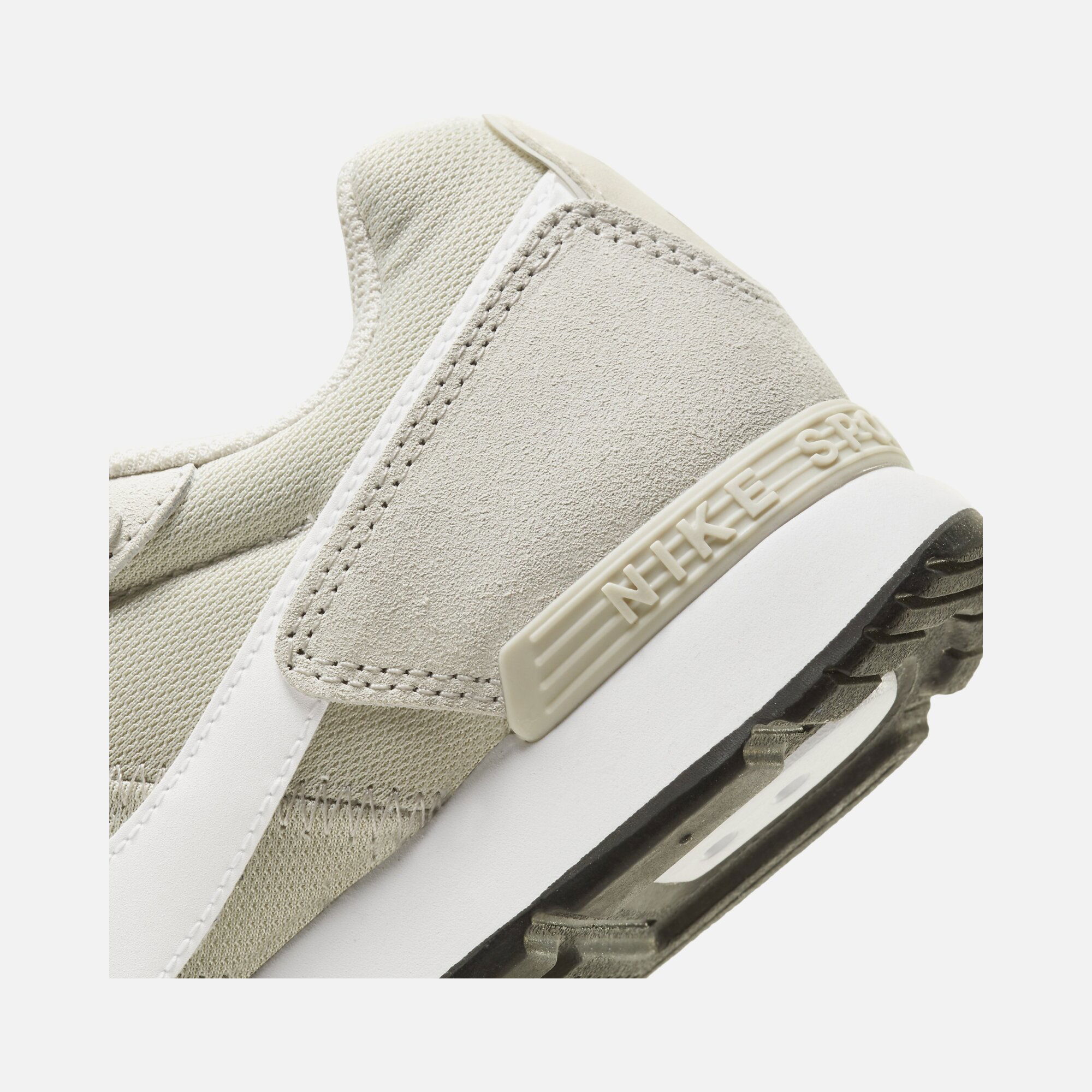 Nike Venture Runner Kadın Spor Ayakkabı