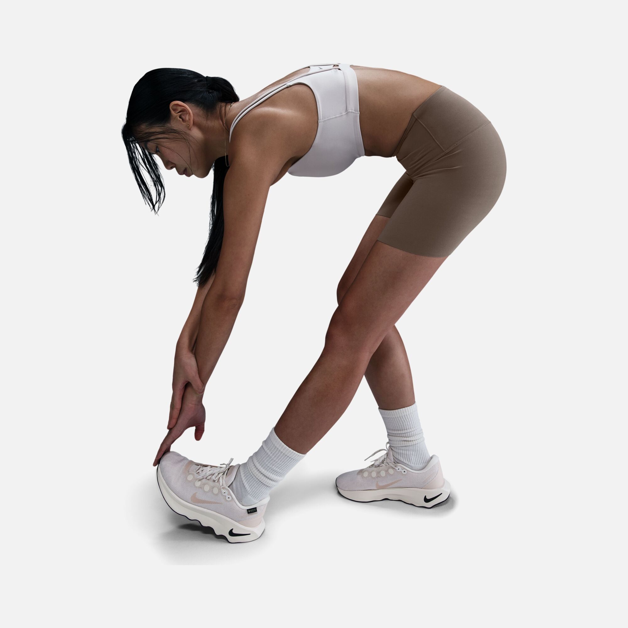 Nike Dri-fit Zenvy Hr 5 In Short Kadın Şort