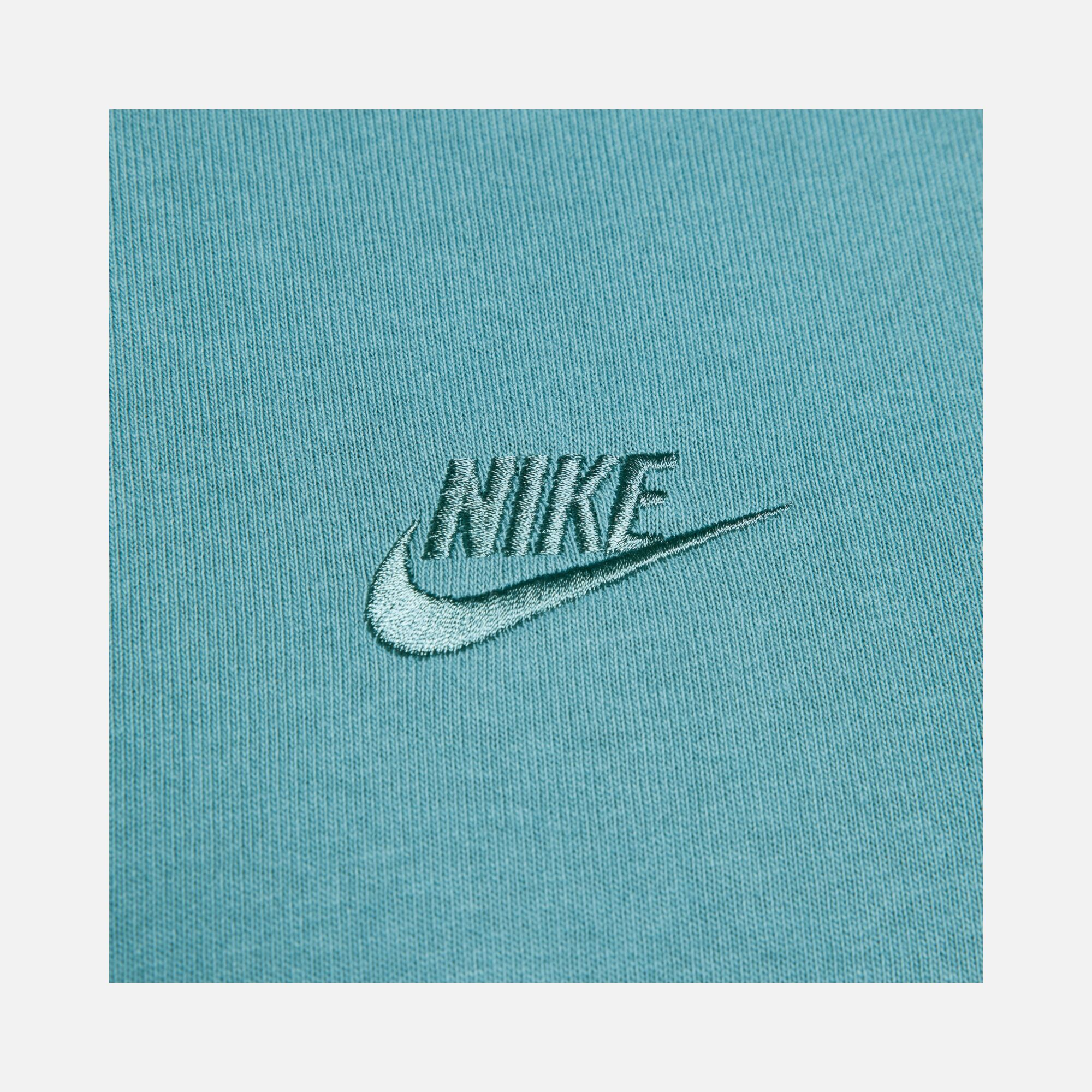 Nike Sportswear Premium Essentials Short-Sleeve Erkek Tişört