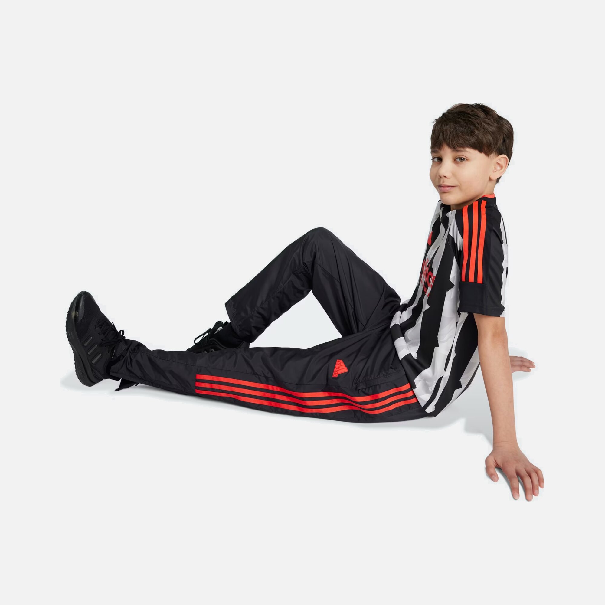 adidas Clothing Tiro Woven 3-Stripes Çocuk Eşofman Altı