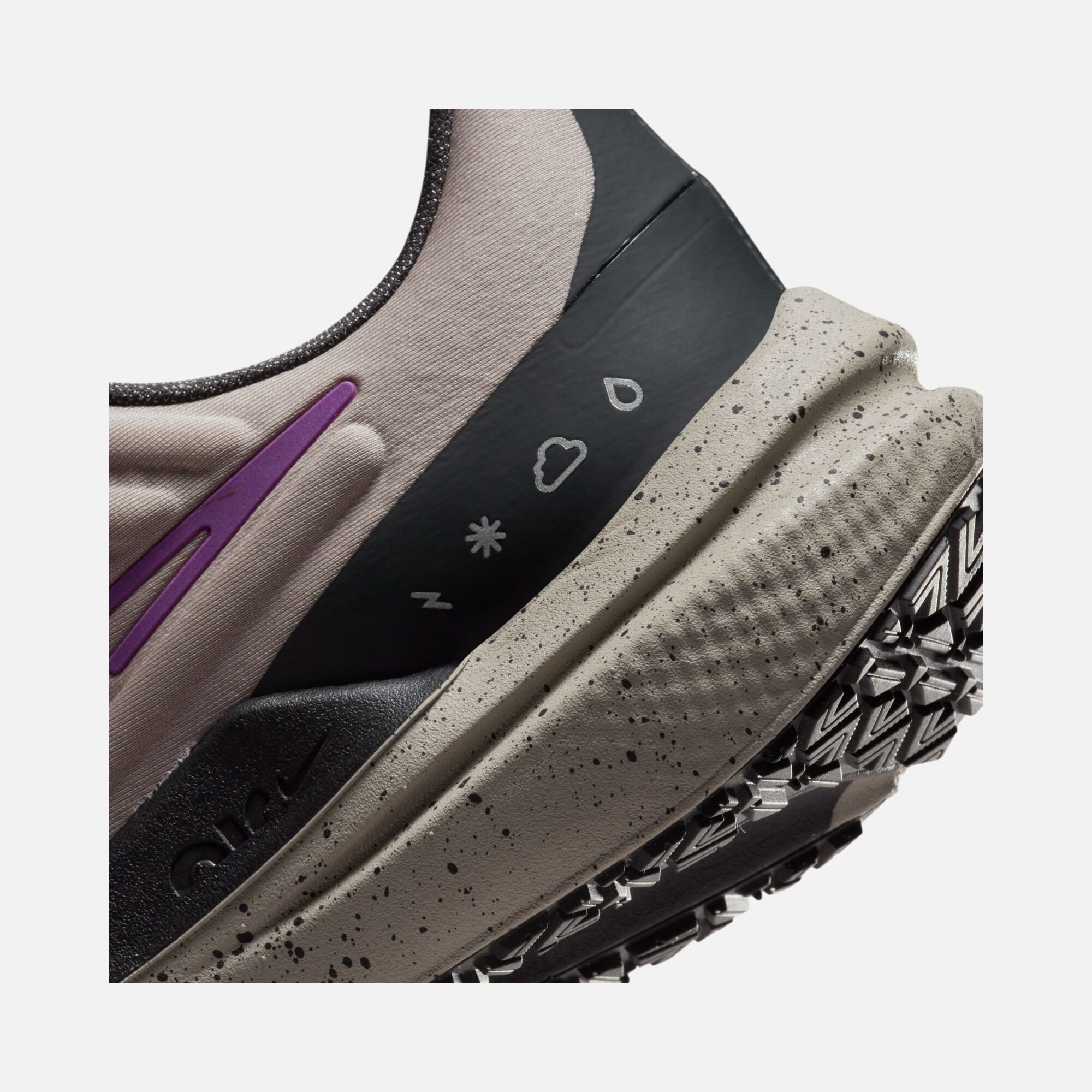 Nike Air Winflo 9 Shield Weatherised Road Running Kadın Spor Ayakkabı