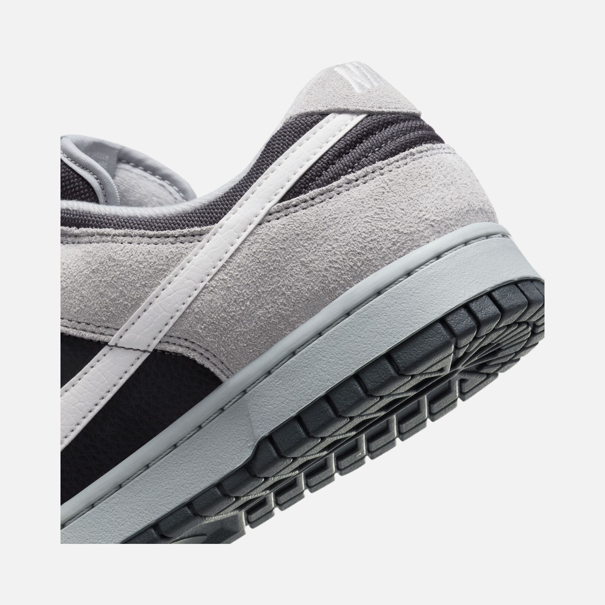 Nike Dunk Low ''Reflective Swoosh and Lace Details'' Erkek Spor Ayakkabı