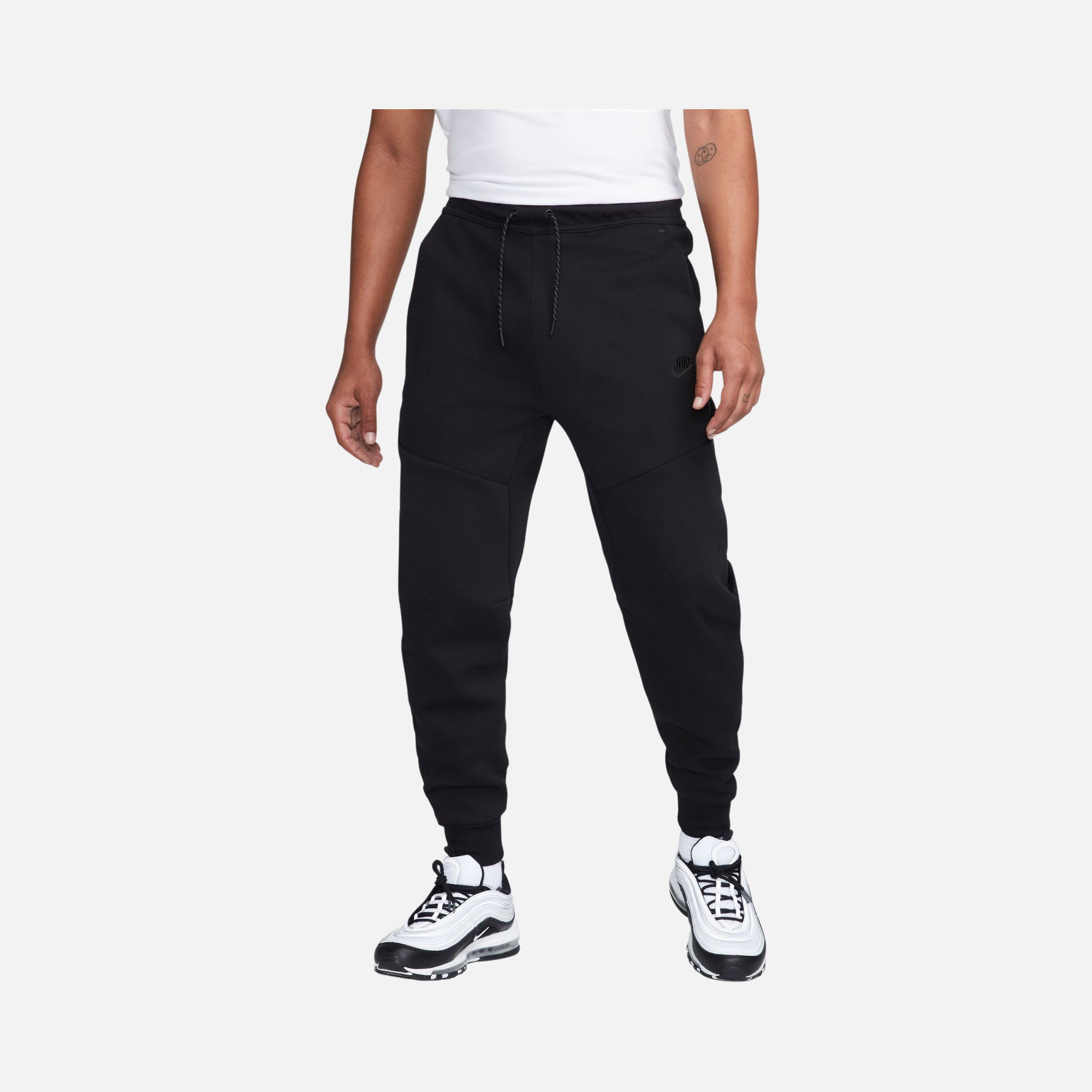 Nike Sportswear Tech Fleece Graphic Joggers Erkek Eşofman Altı