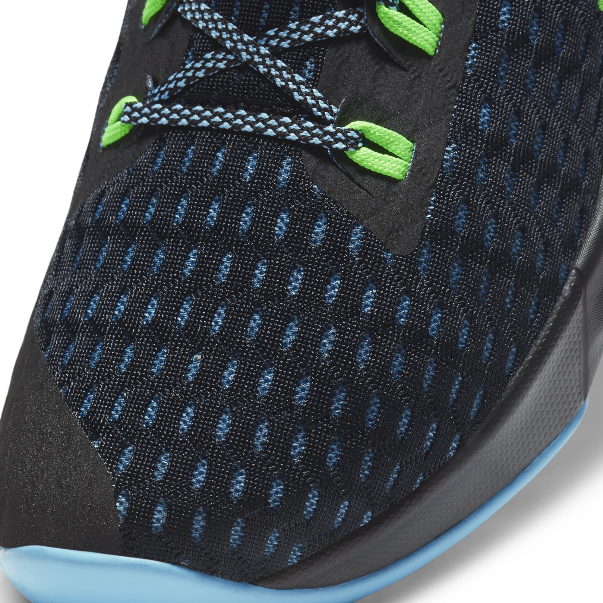 Nike LeBron James Witness V Erkek Basketbol Ayakkabısı