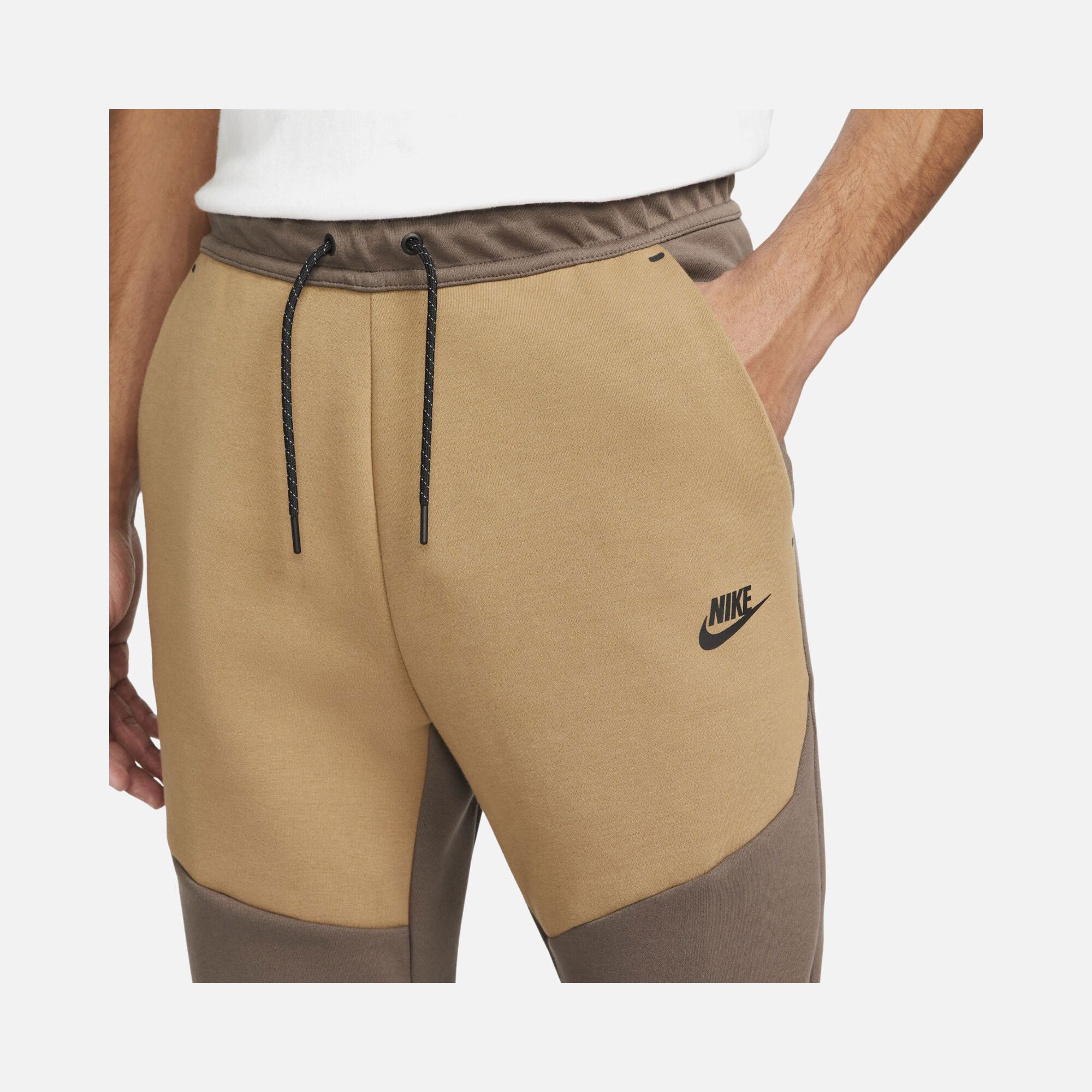 Nike Sportswear Tech Fleece Jogger Erkek Eşofman Altı