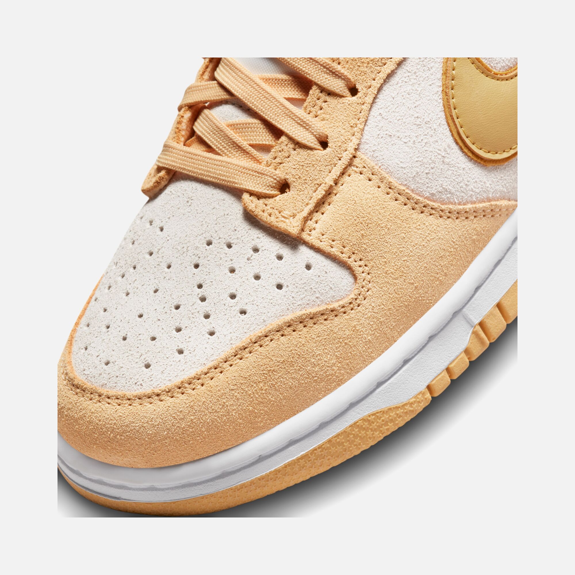 Nike Dunk Low Lux ''Suede'' Kadın Spor Ayakkabı