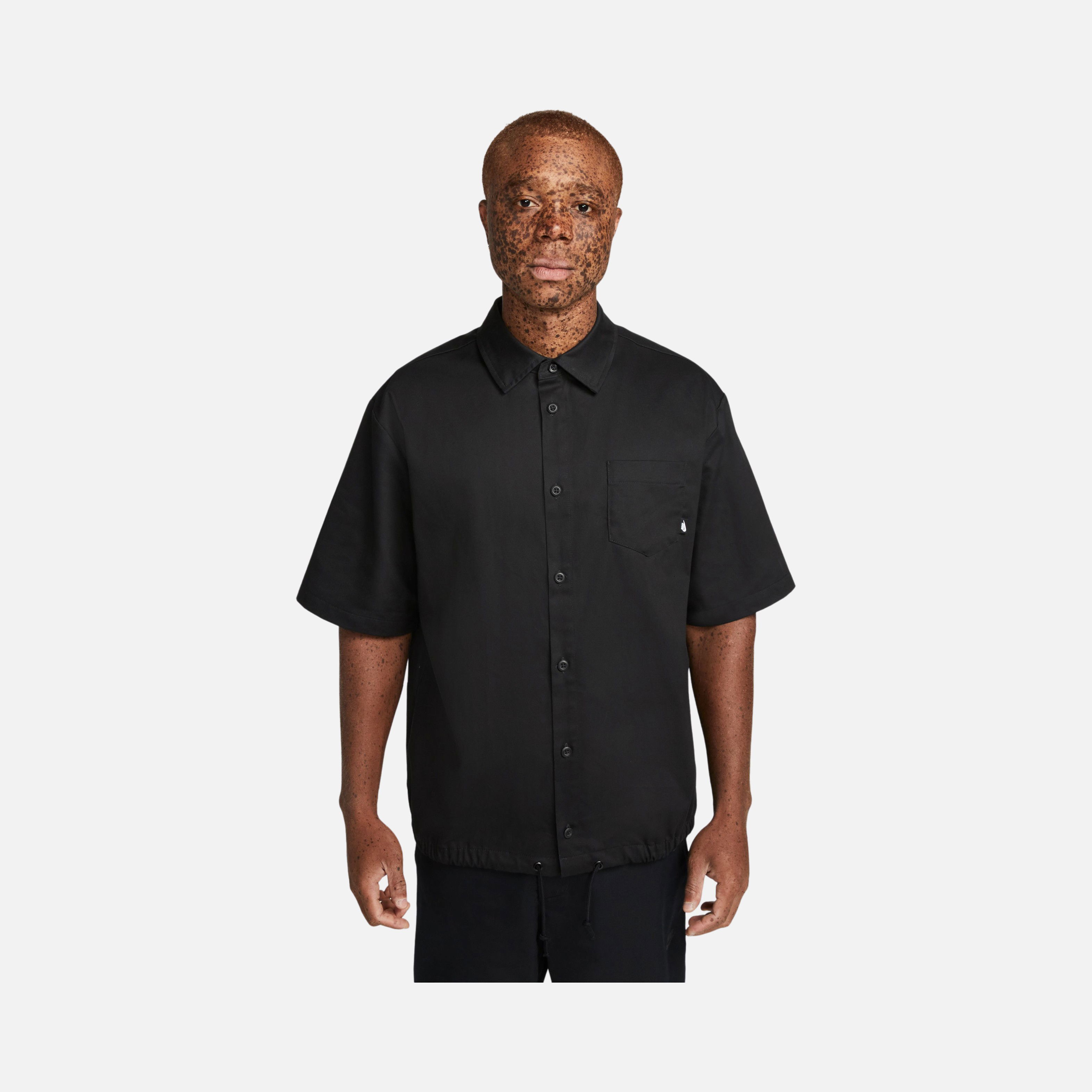 Nike Sportswear Club+ Button-Down Short-Sleeve Erkek Gömlek